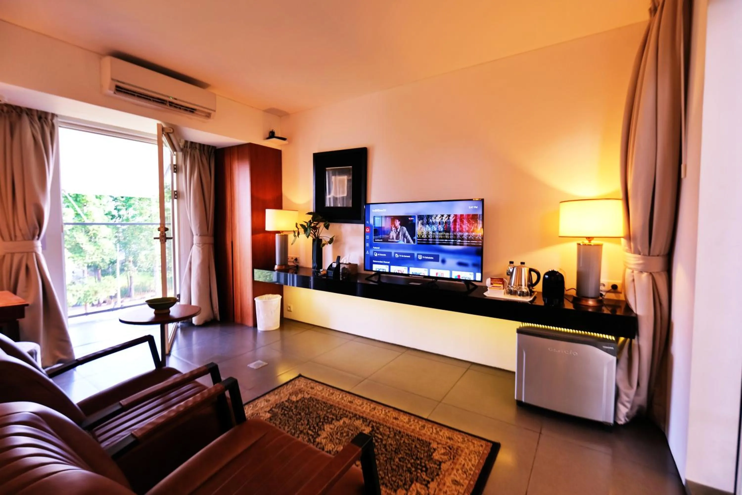 TV and multimedia in KoenoKoeni Boutique Hotel