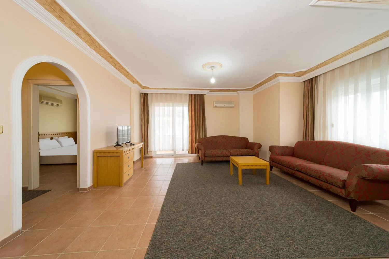 Living room, Bed in Sevgi Tatil Sitesi