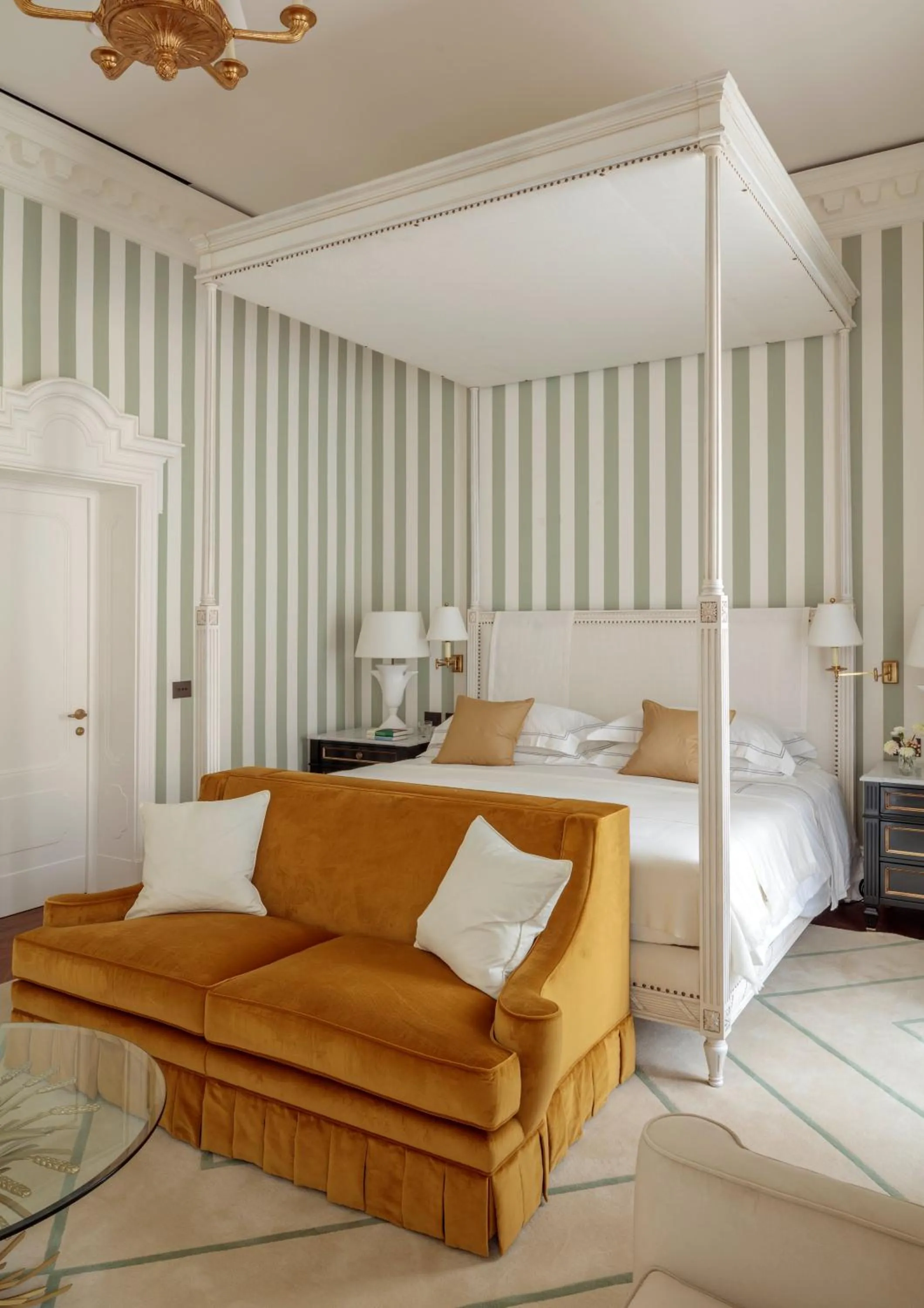 Bed in Rocco Forte House Via Manzoni Milan