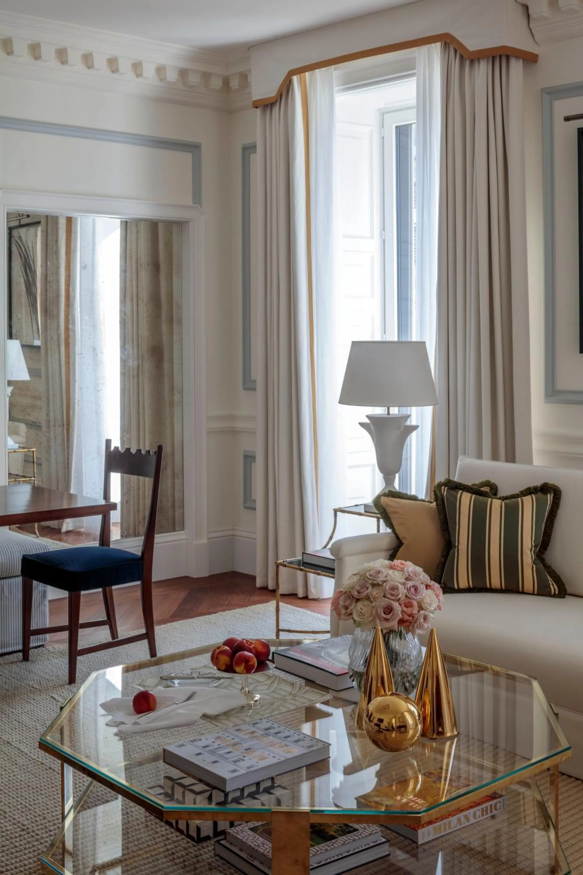 Living room in Rocco Forte House Via Manzoni Milan