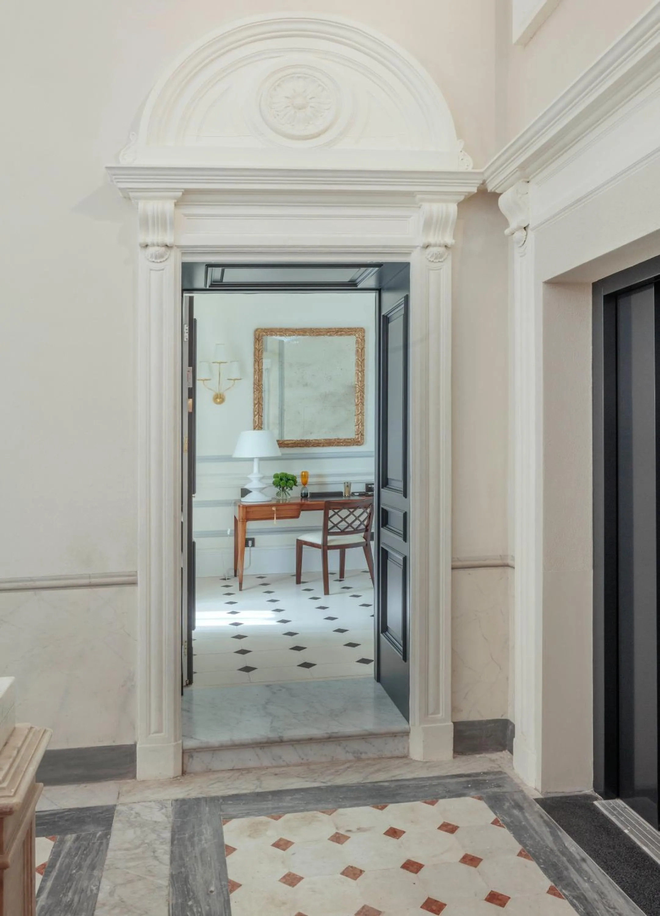 Facade/entrance in Rocco Forte House Via Manzoni Milan