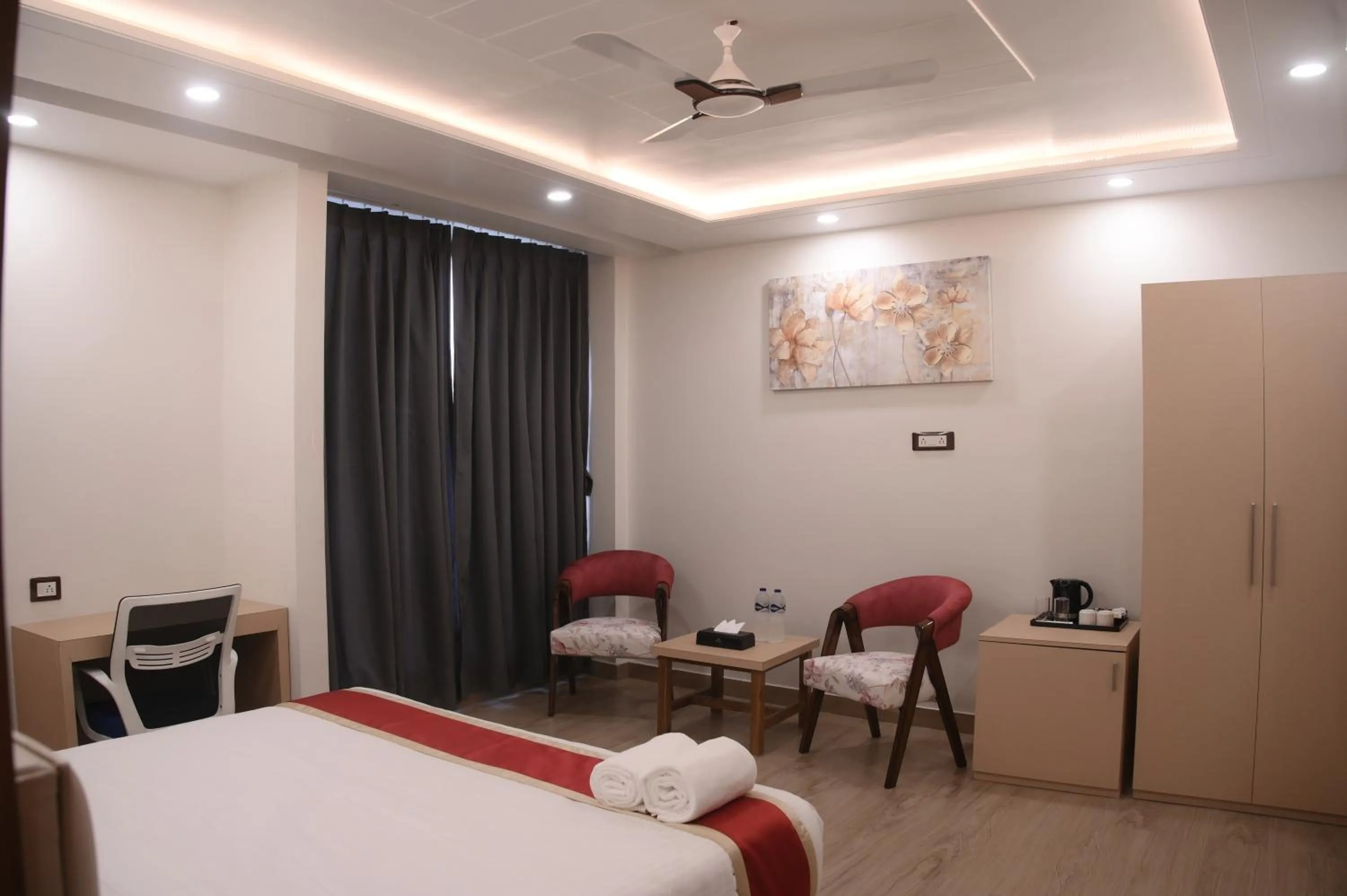 View (from property/room), Bed in Madina Hotel