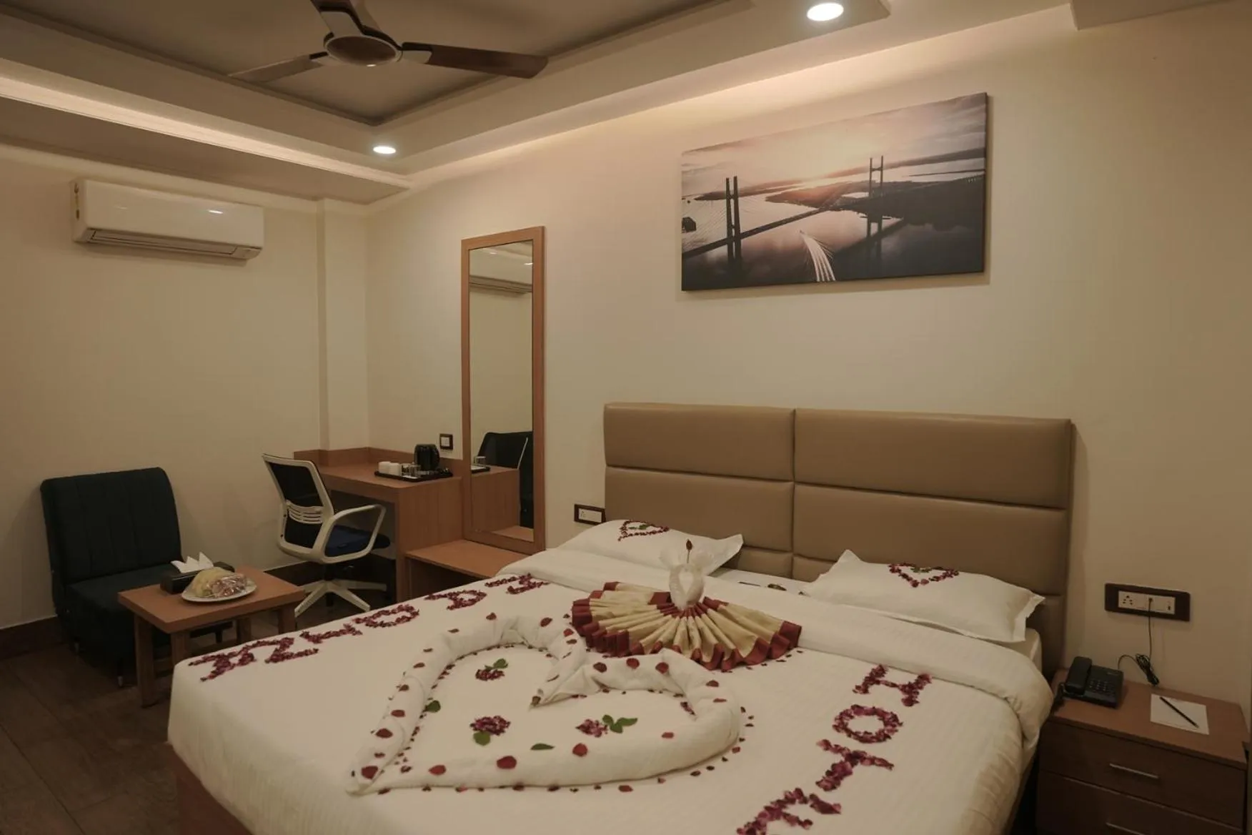 Photo of the whole room, Bed in Madina Hotel