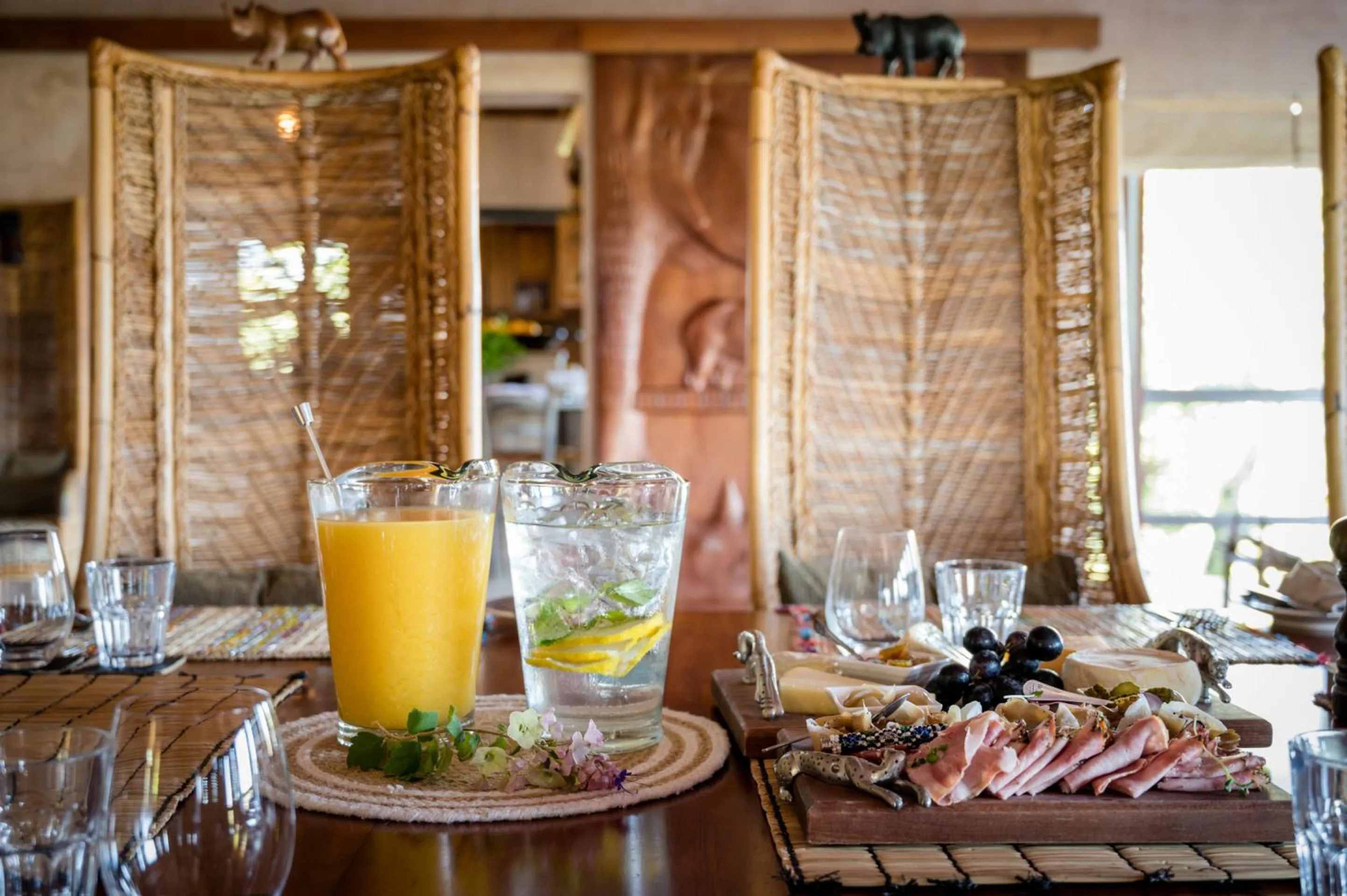 Drinks in Makumu Private Game Lodge