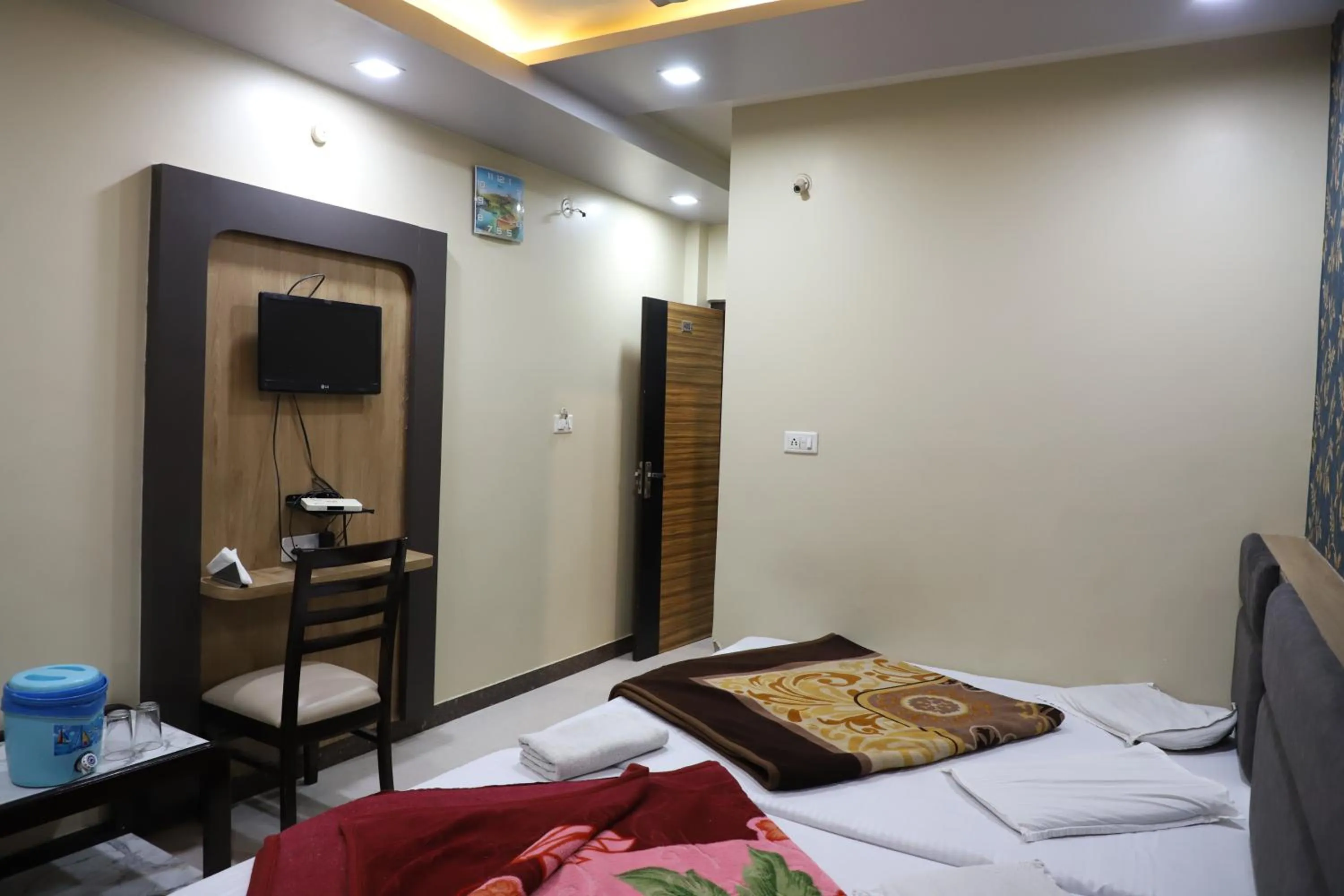 TV and multimedia, Bed in Hotel Mittal Inn