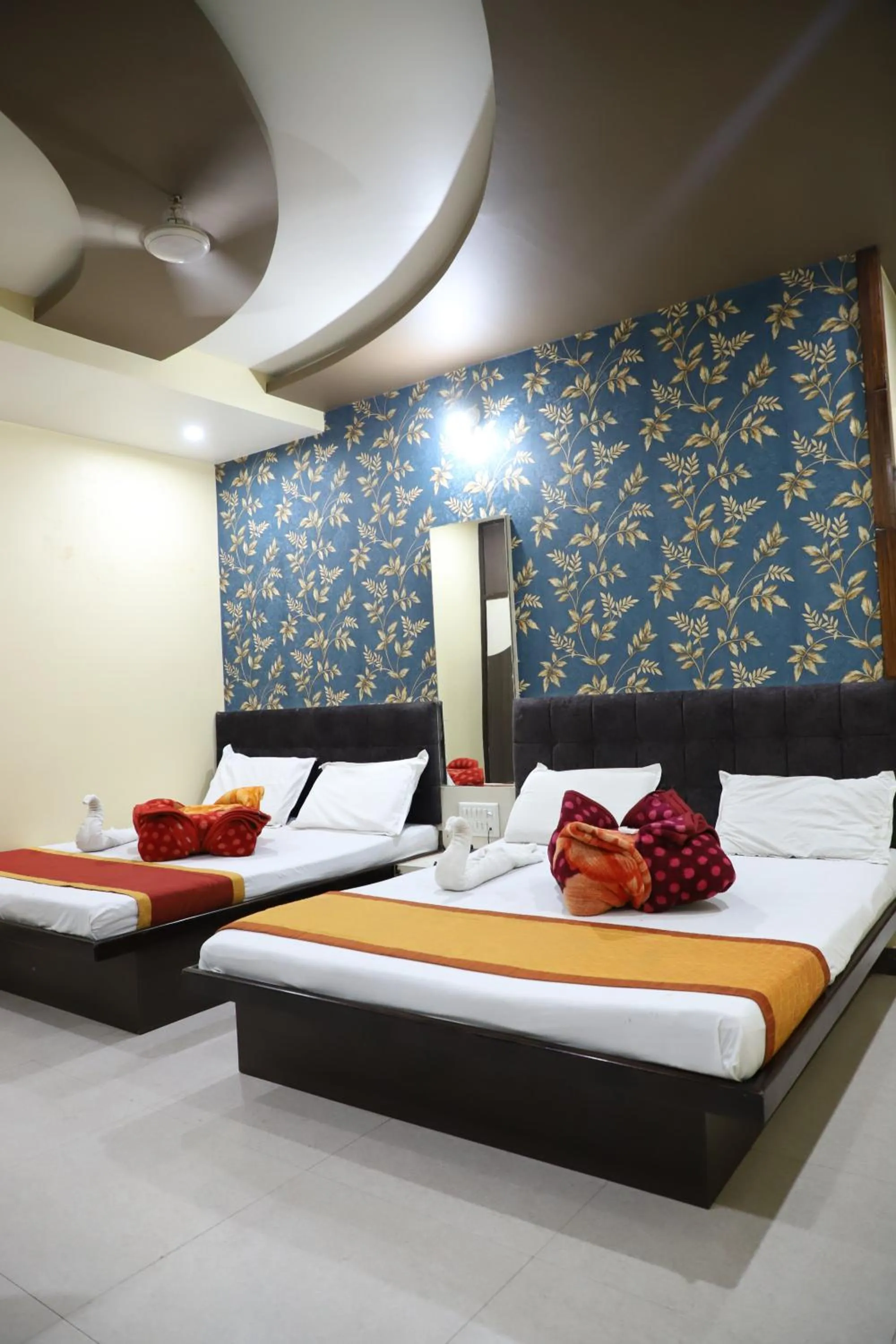 Bed in Hotel Mittal Inn