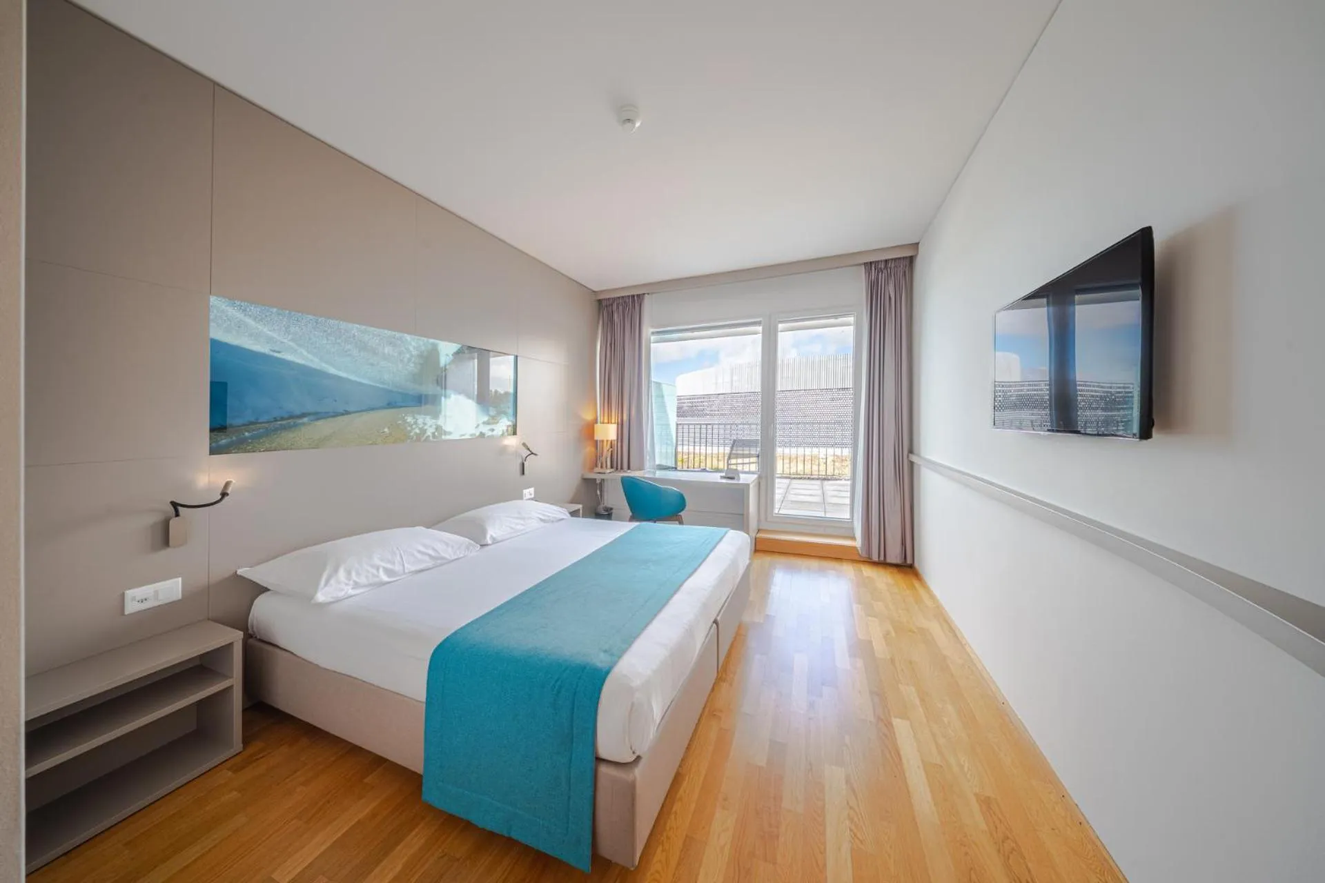 Bedroom, Bed in Aquatis Hotel