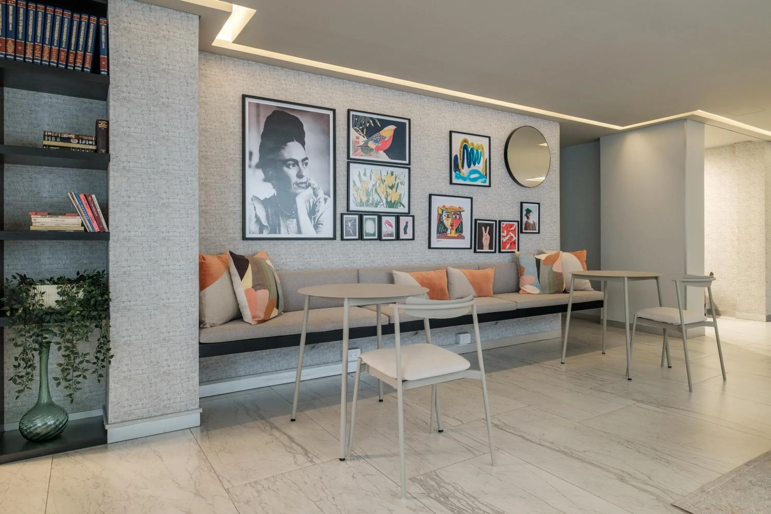 Living room in District Polanco by Lumina