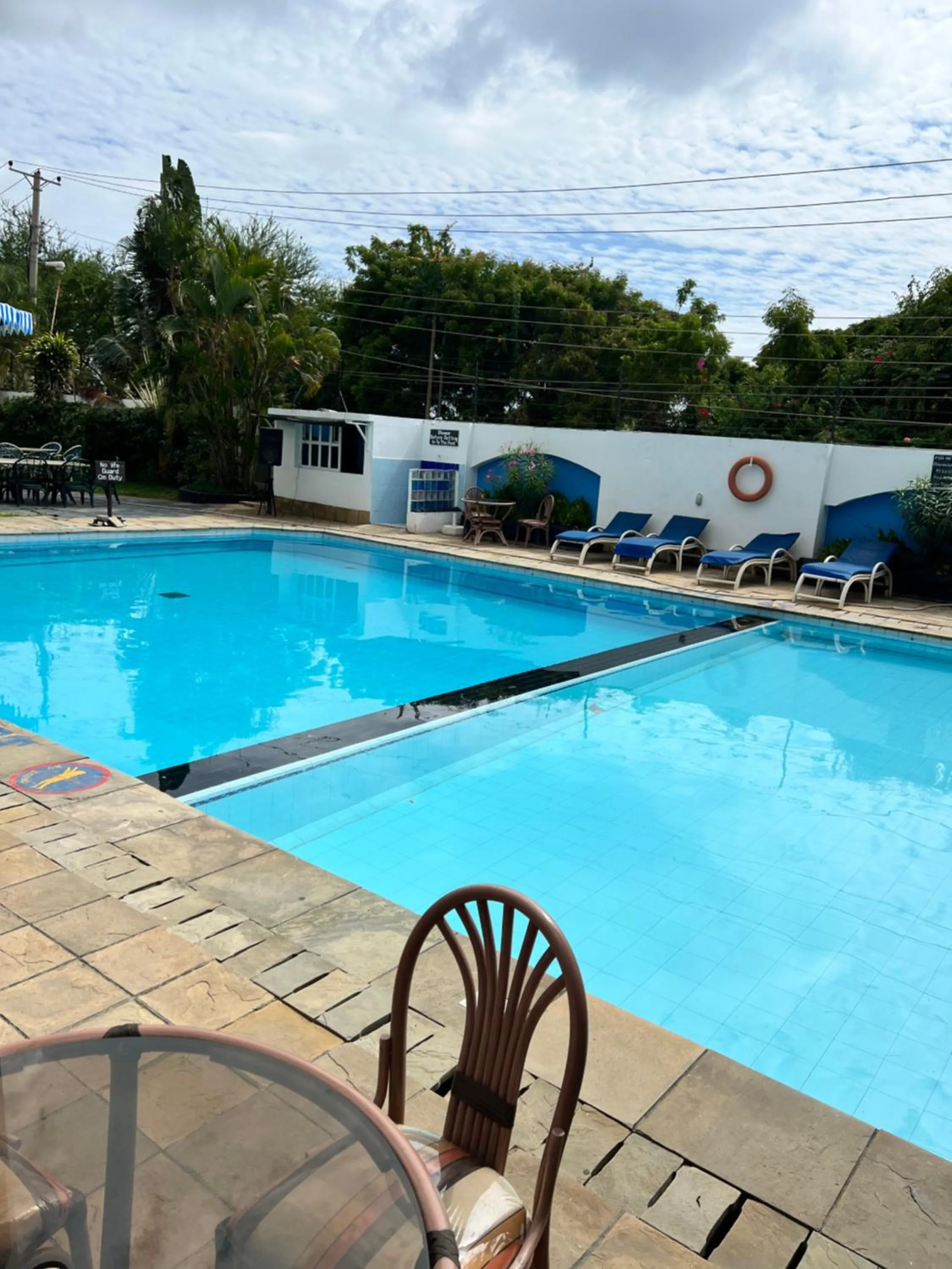 Swimming pool in Sunrise Apartments