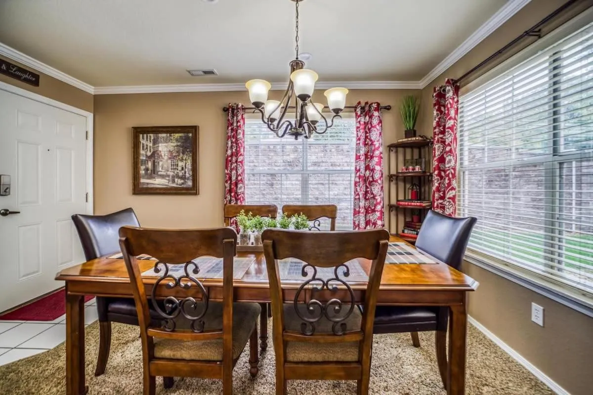 Little House on the Fairway- Luxury Golf Condo