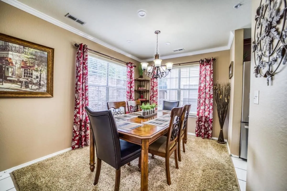 Little House on the Fairway- Luxury Golf Condo