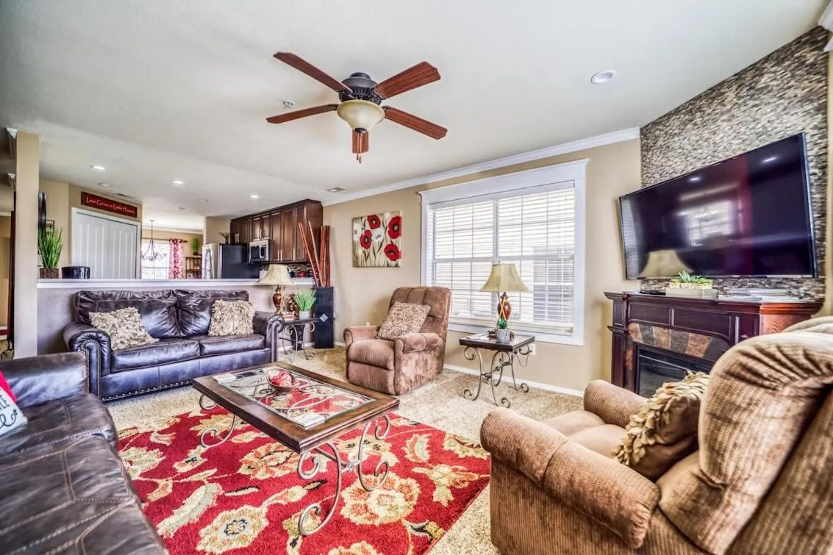 Little House on the Fairway- Luxury Golf Condo