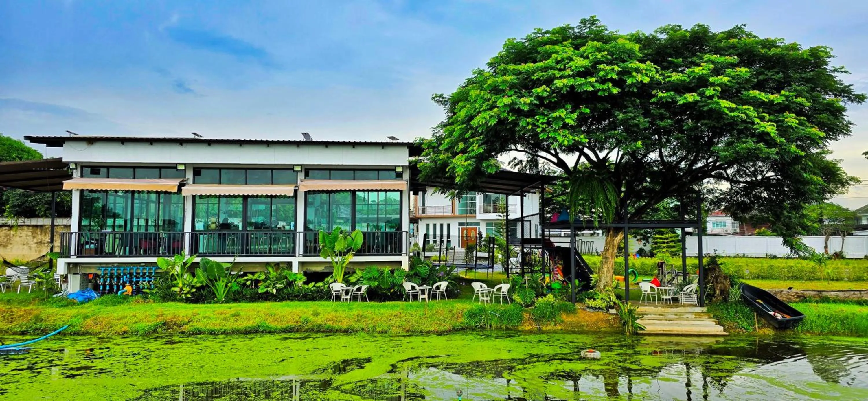 Garden in Tiny Island Lake Lodge