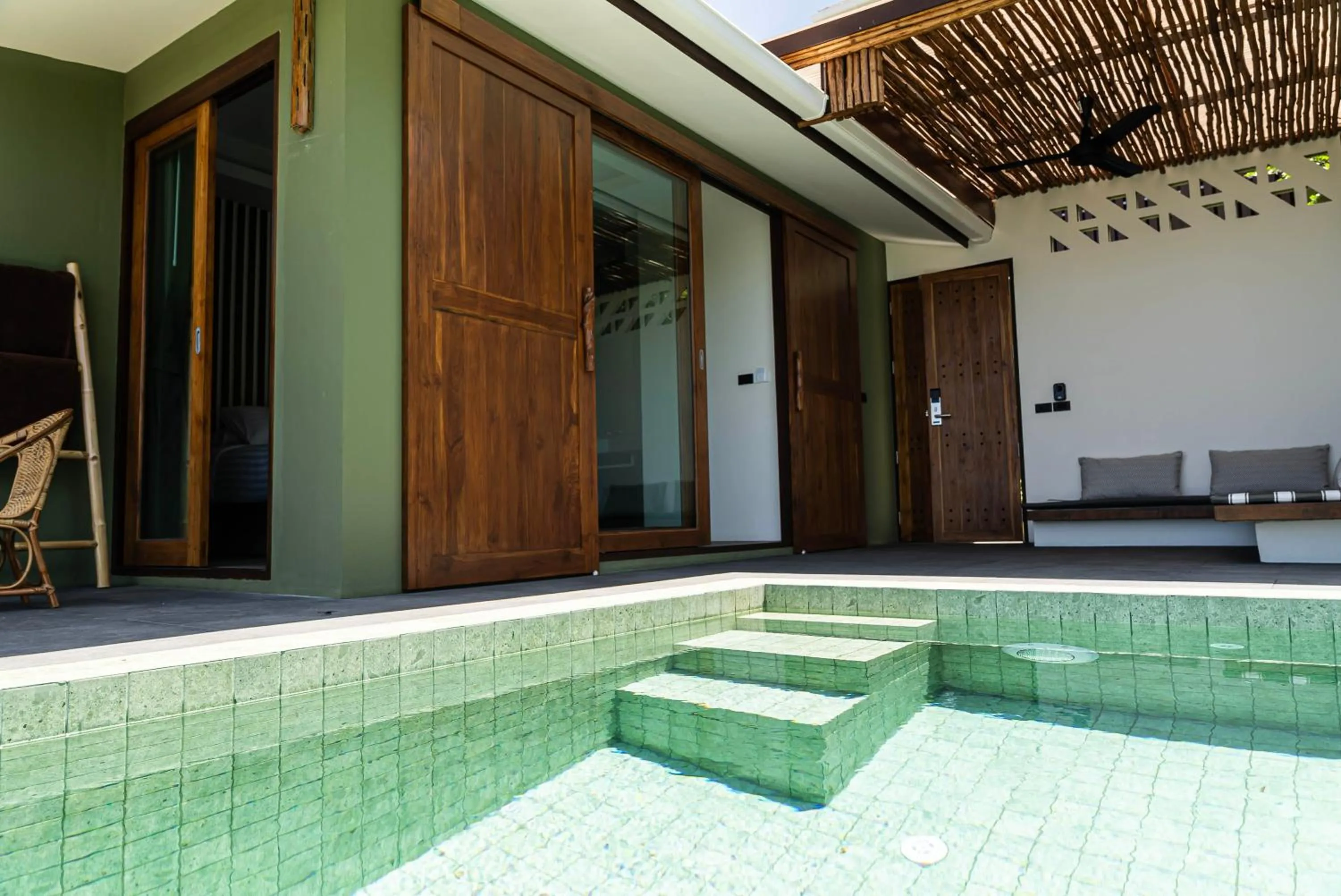 Swimming pool in Mae Ya Resort