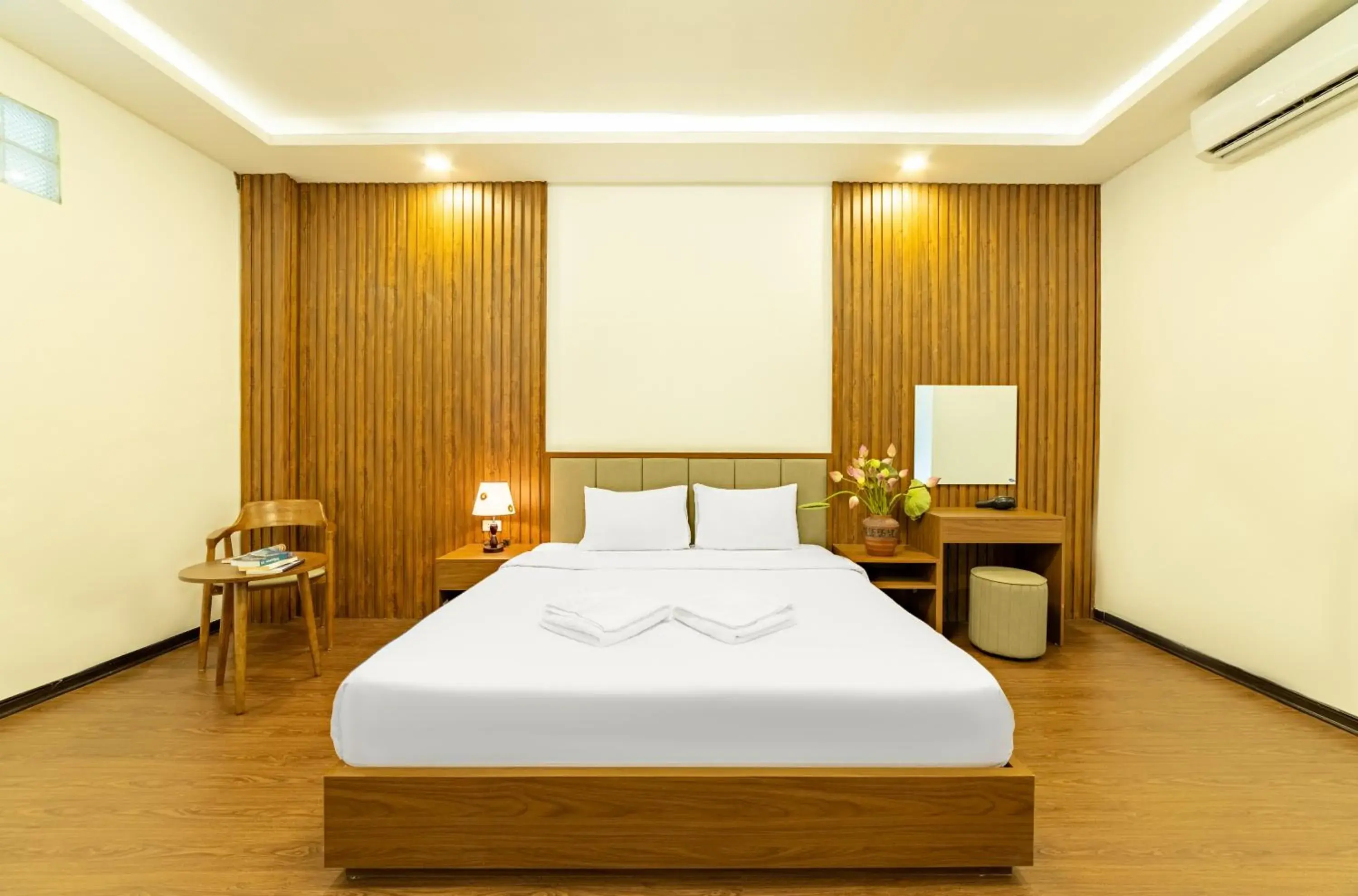 Peaceful Hotel Peaceful Hotel