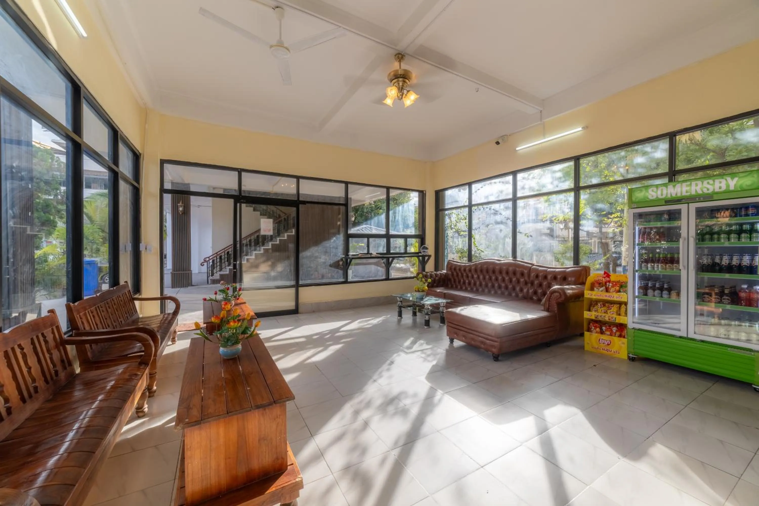 Lobby or reception in Peaceful Hotel