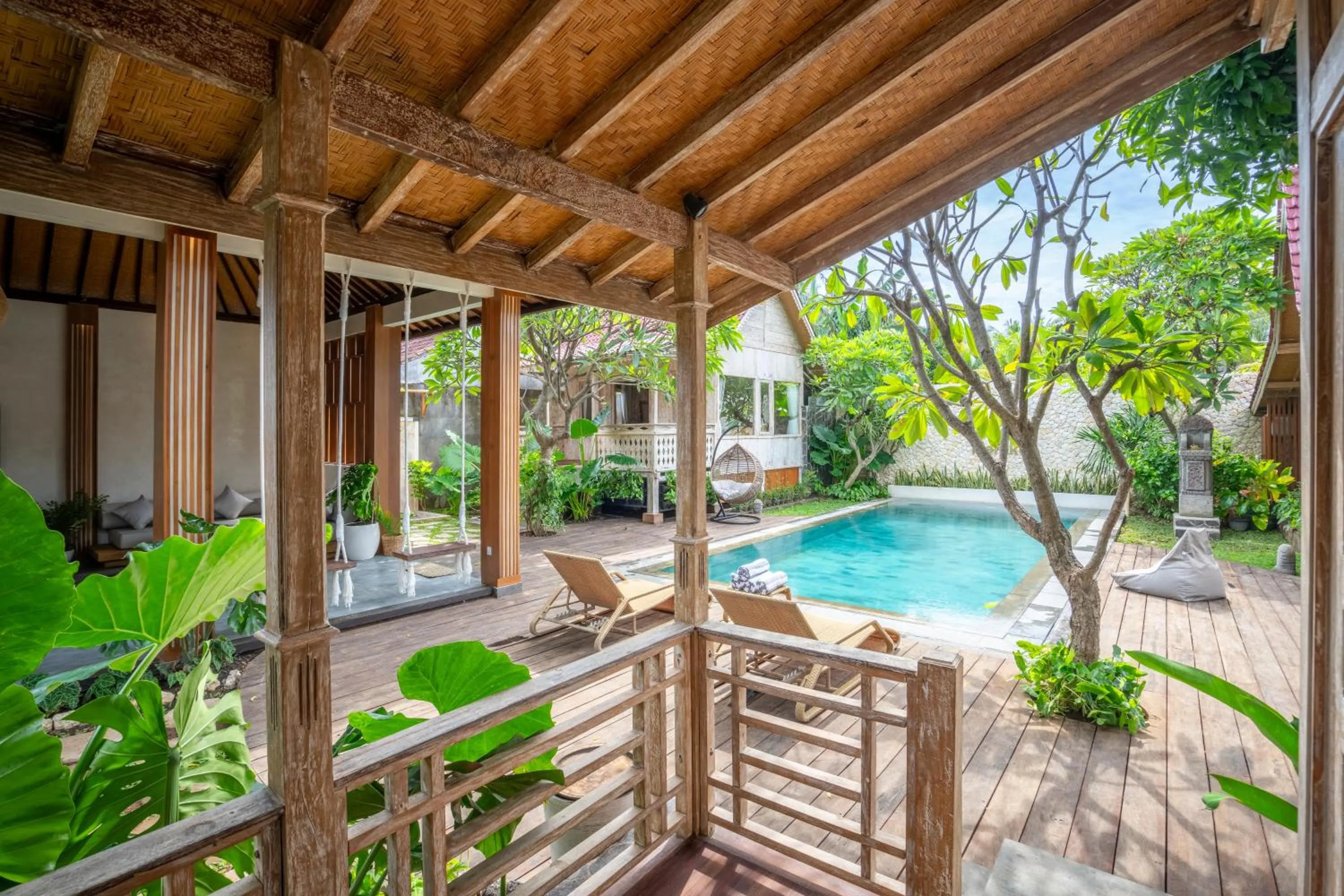 Property building in Meraki Luxury Villa