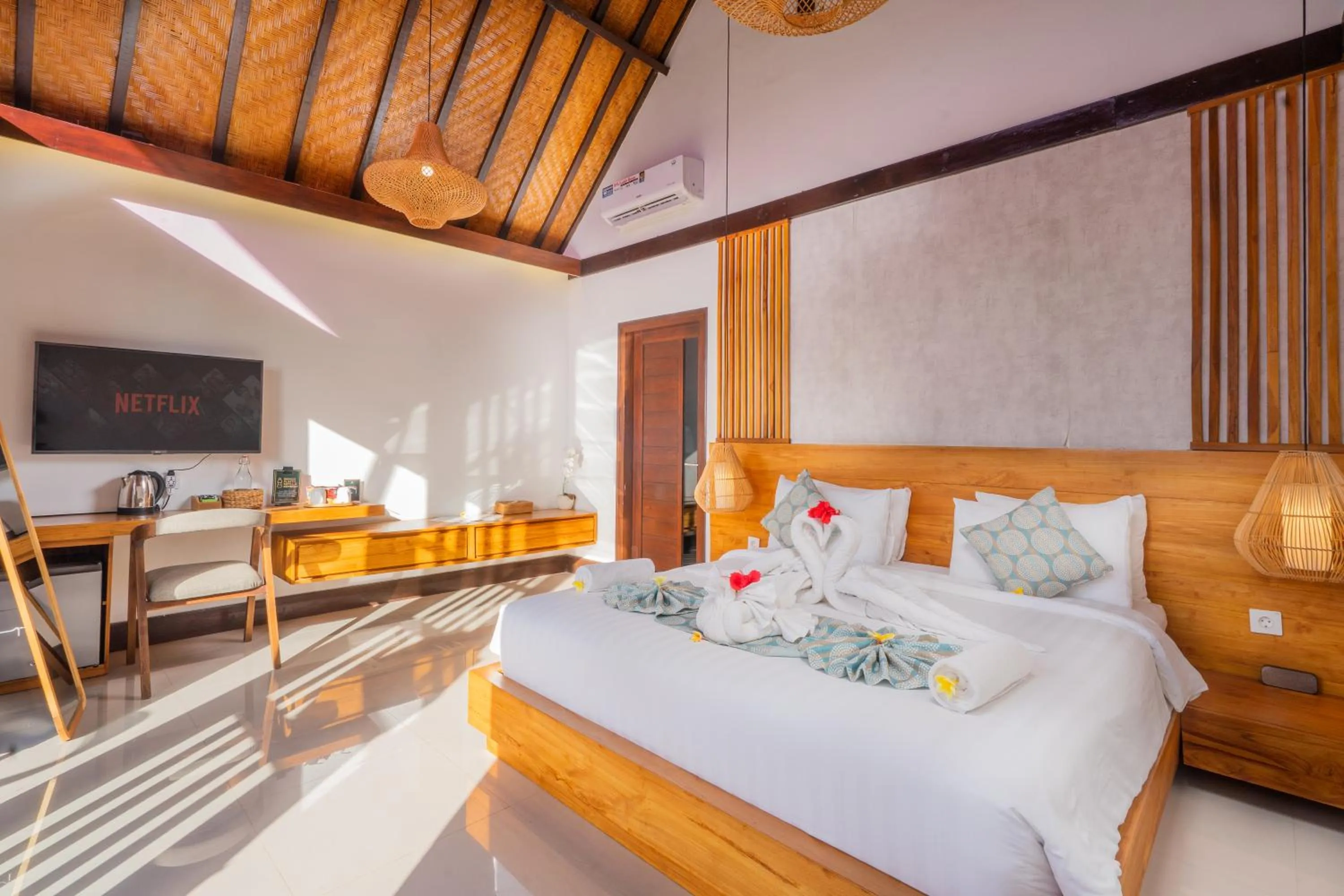 Bed in Cemara Hills Uluwatu, The Reserve - Cottages & Villas