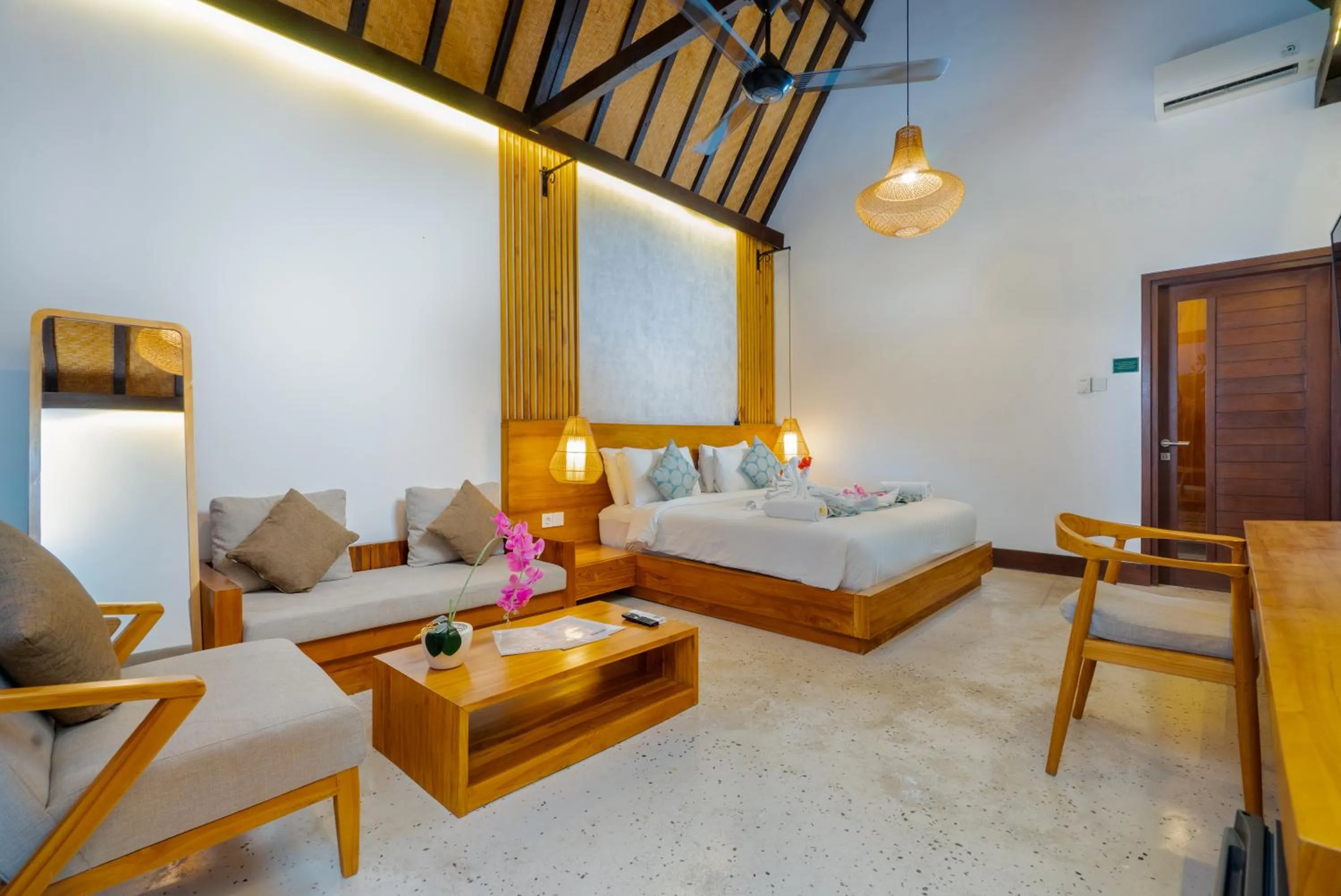 Bed in Cemara Hills Uluwatu, The Reserve - Cottages & Villas