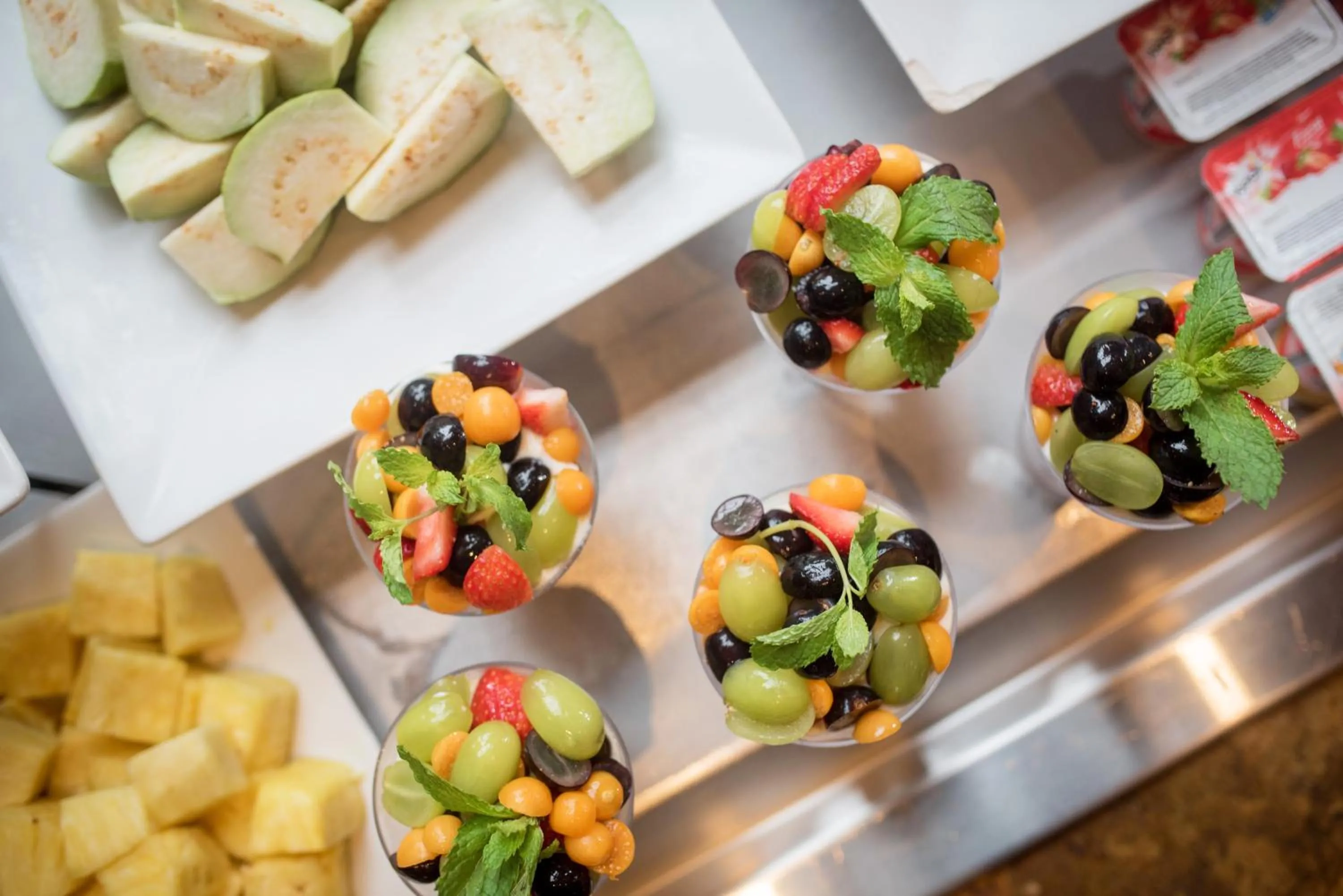 Buffet breakfast in Peace Lodge