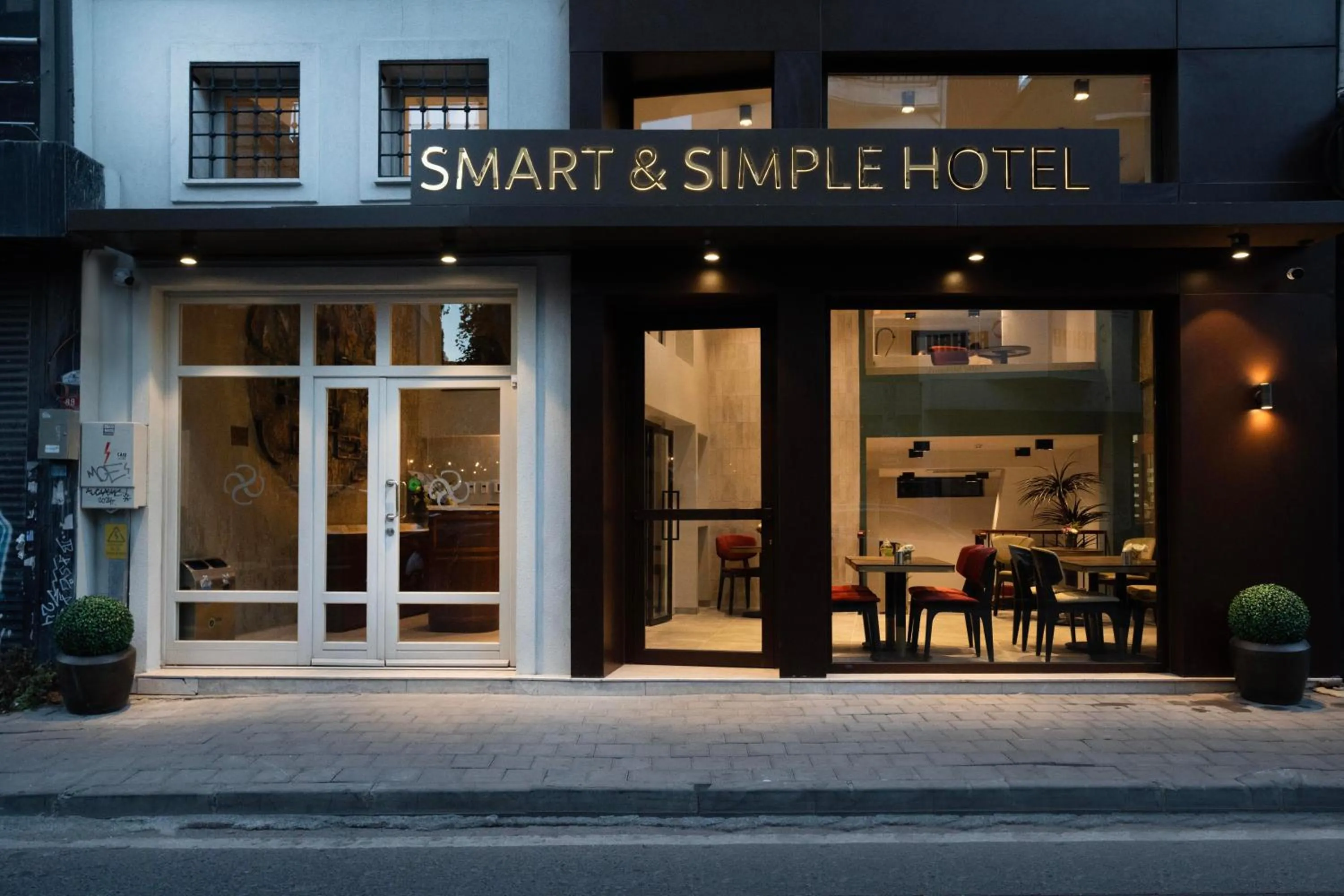 Property building in Smart and Simple Hotel Karakoy