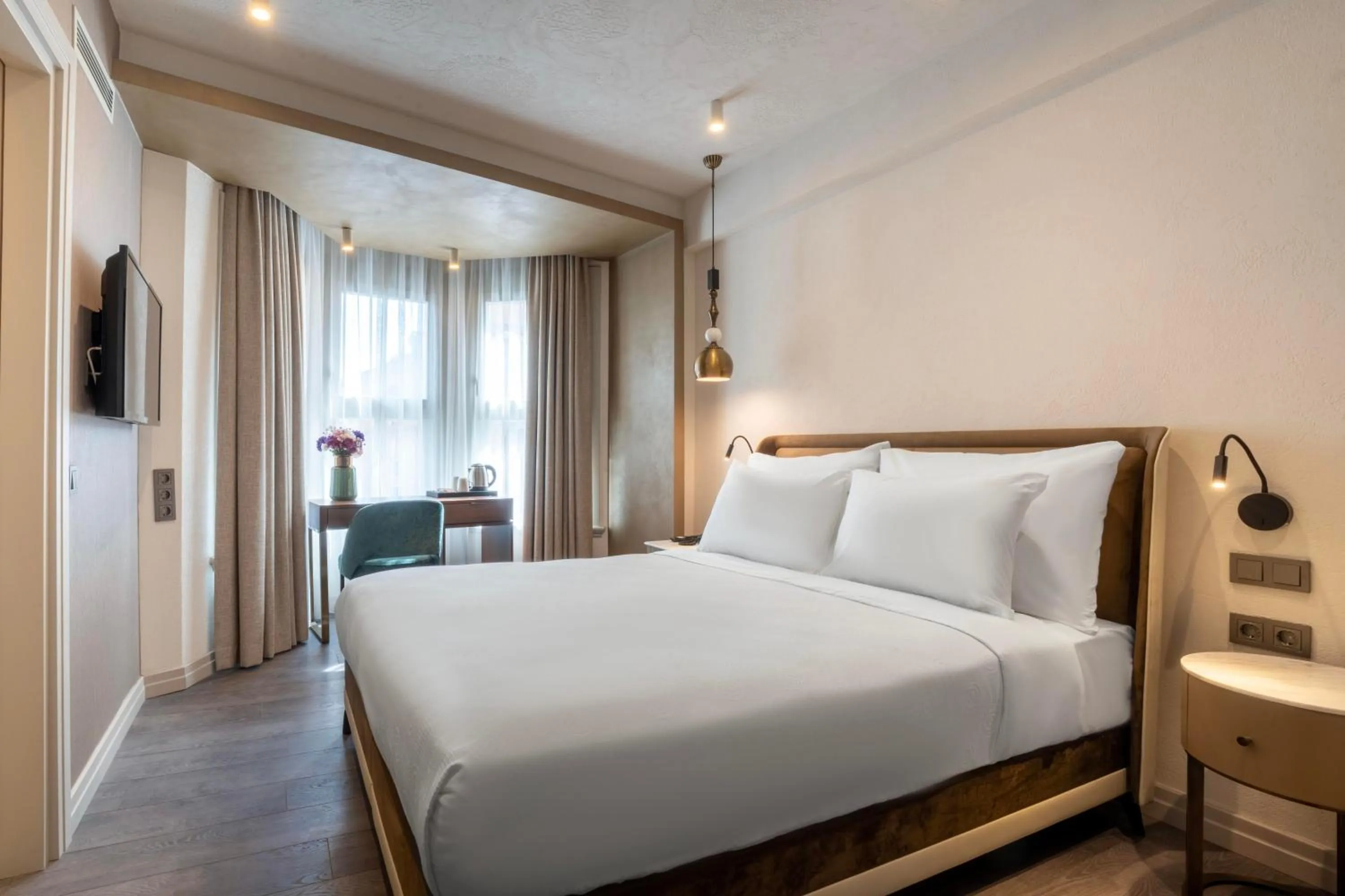 Photo of the whole room, Bed in Smart and Simple Hotel Karakoy