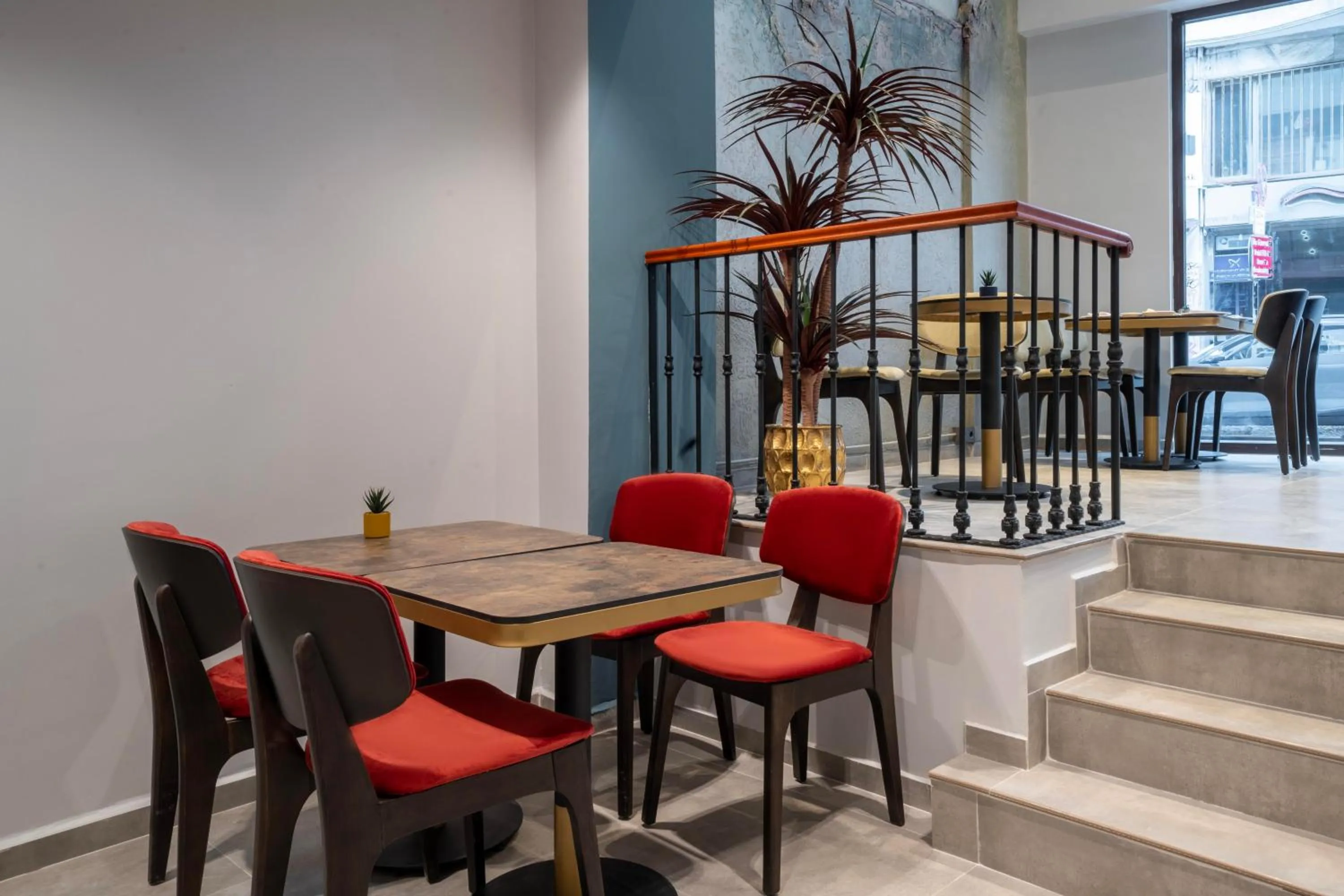 Dining area in Smart and Simple Hotel Karakoy