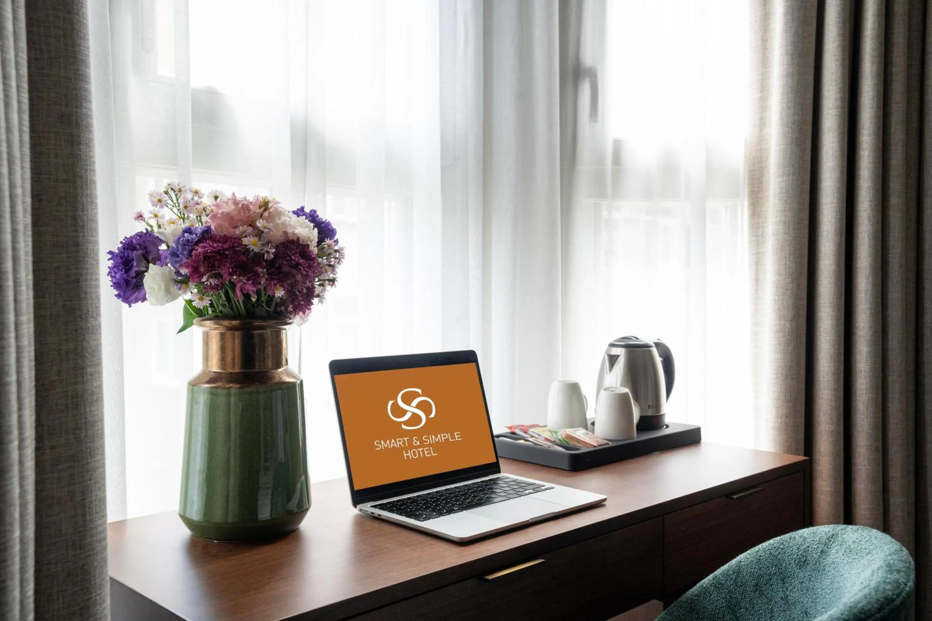 Coffee/tea facilities in Smart and Simple Hotel Karakoy