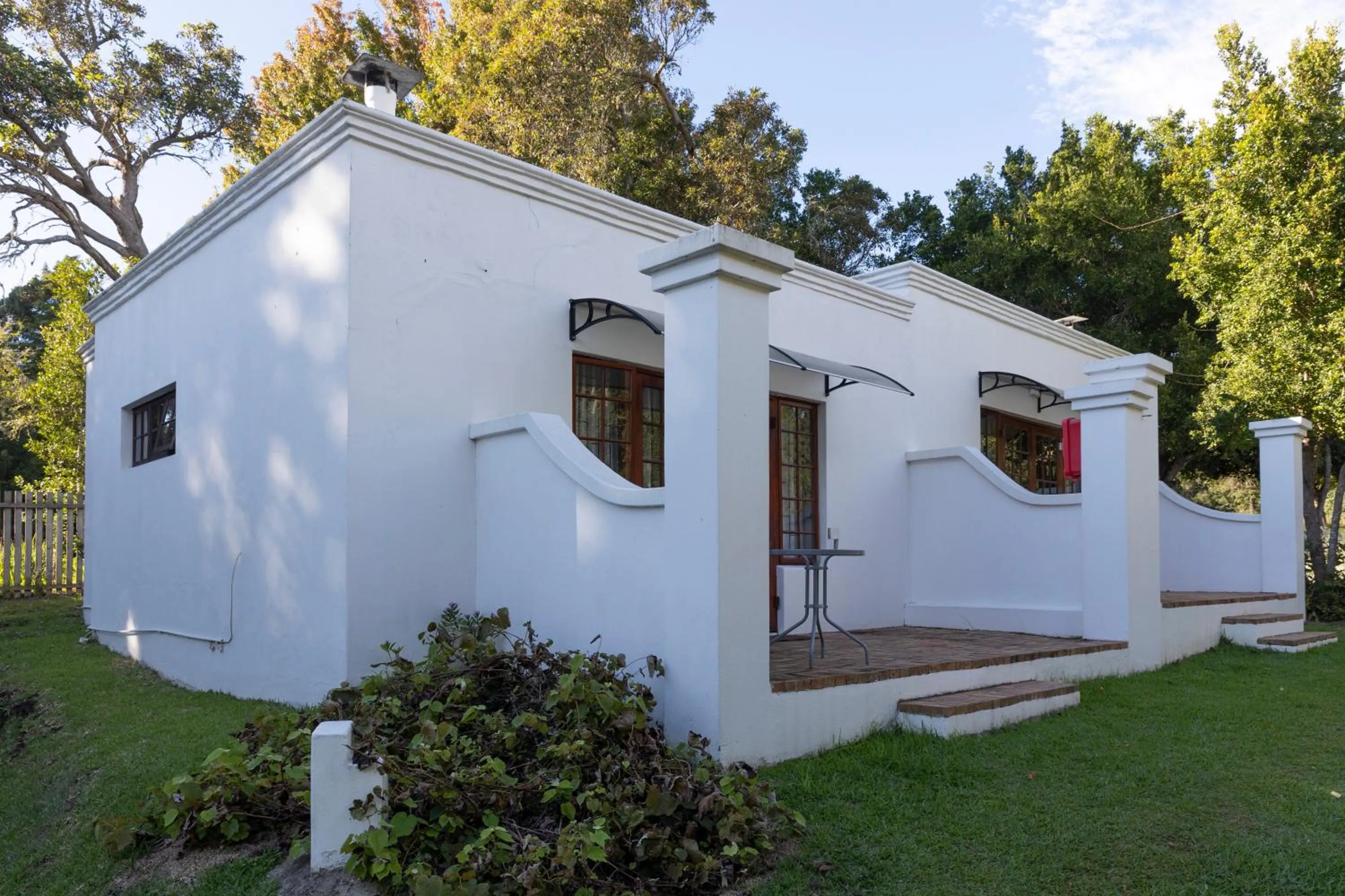 Garden in Edenbrook Country Manor