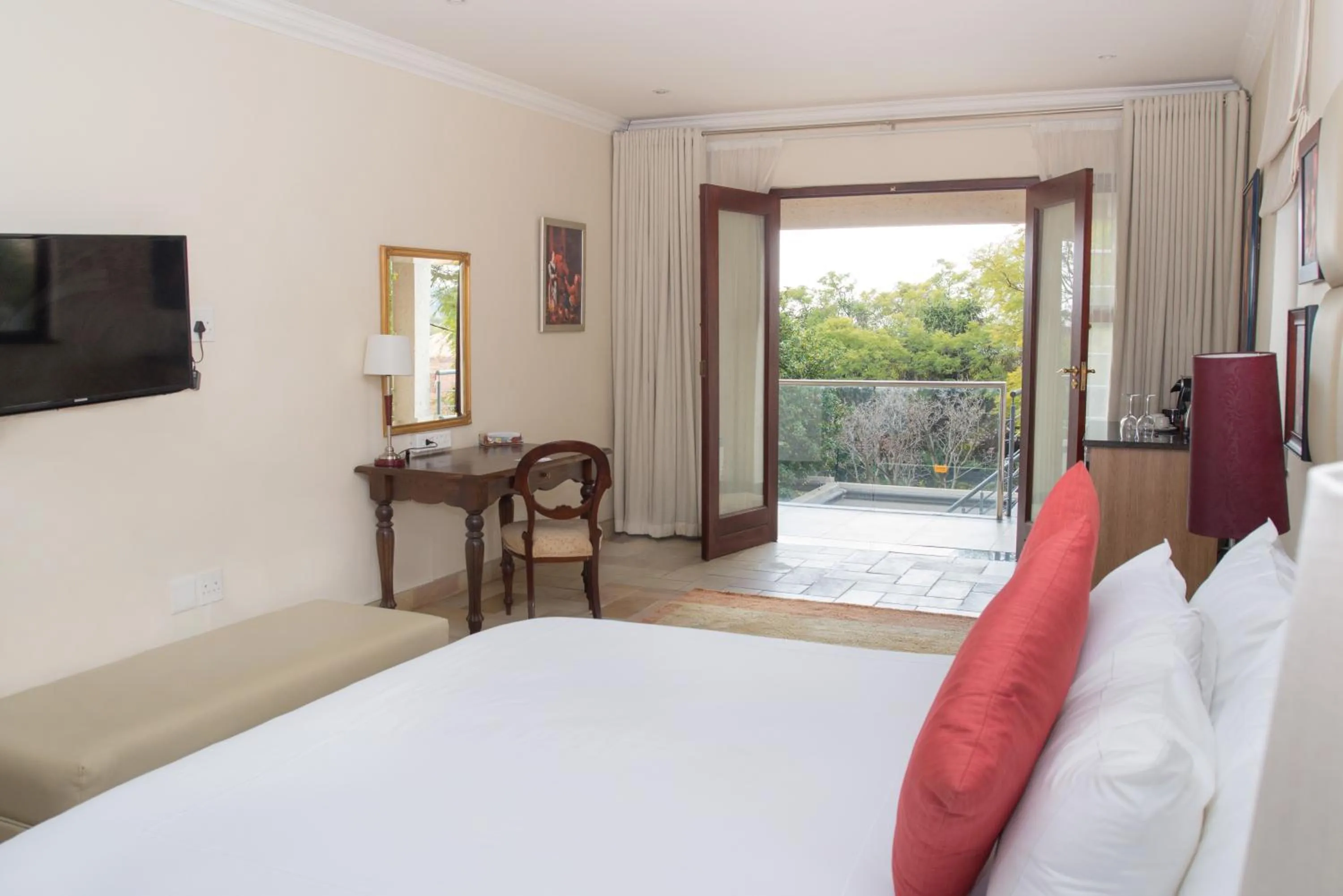 Photo of the whole room, Bed in Gardenia Boutique Hotel