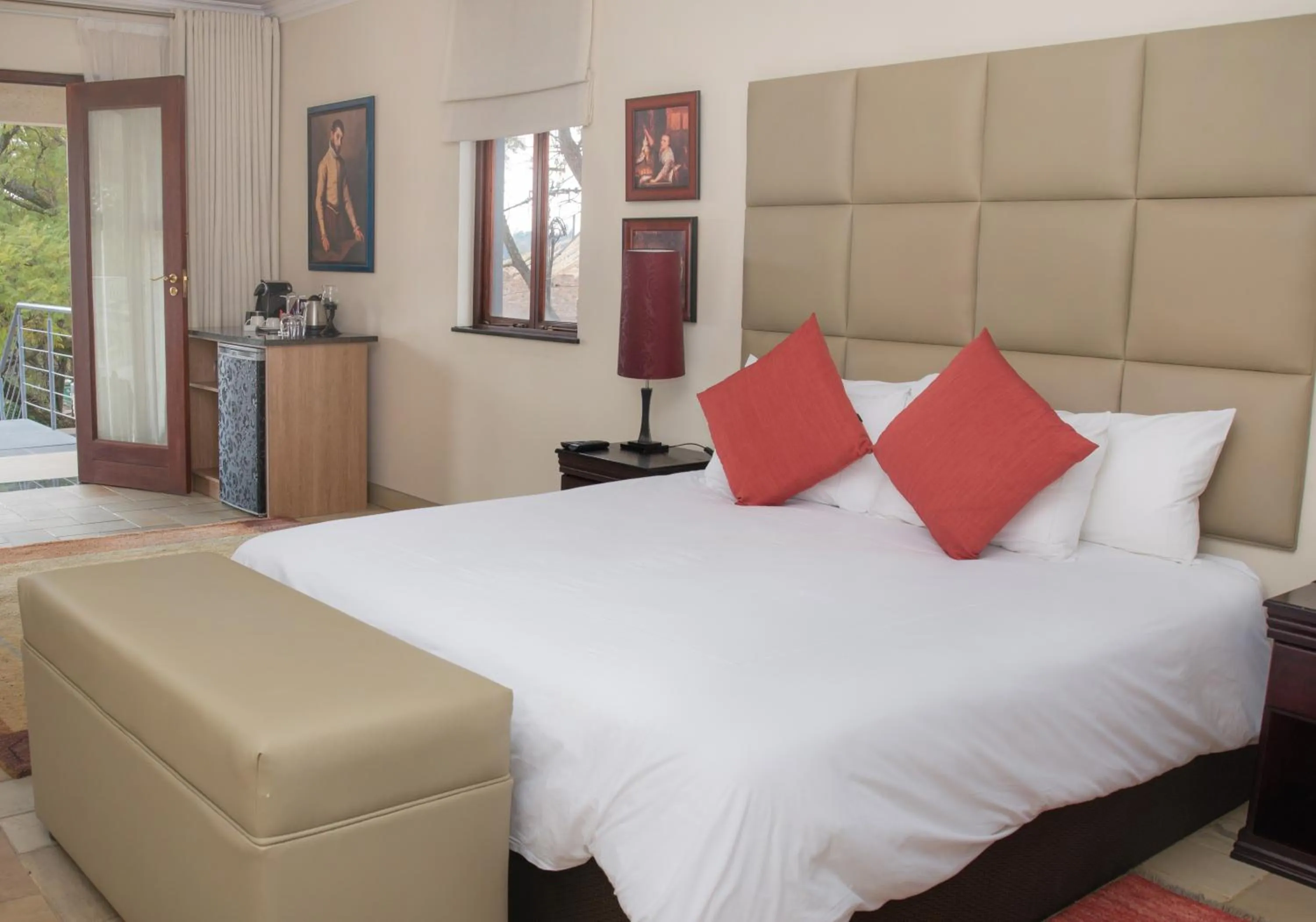 Bedroom, Bed in Gardenia Boutique Hotel