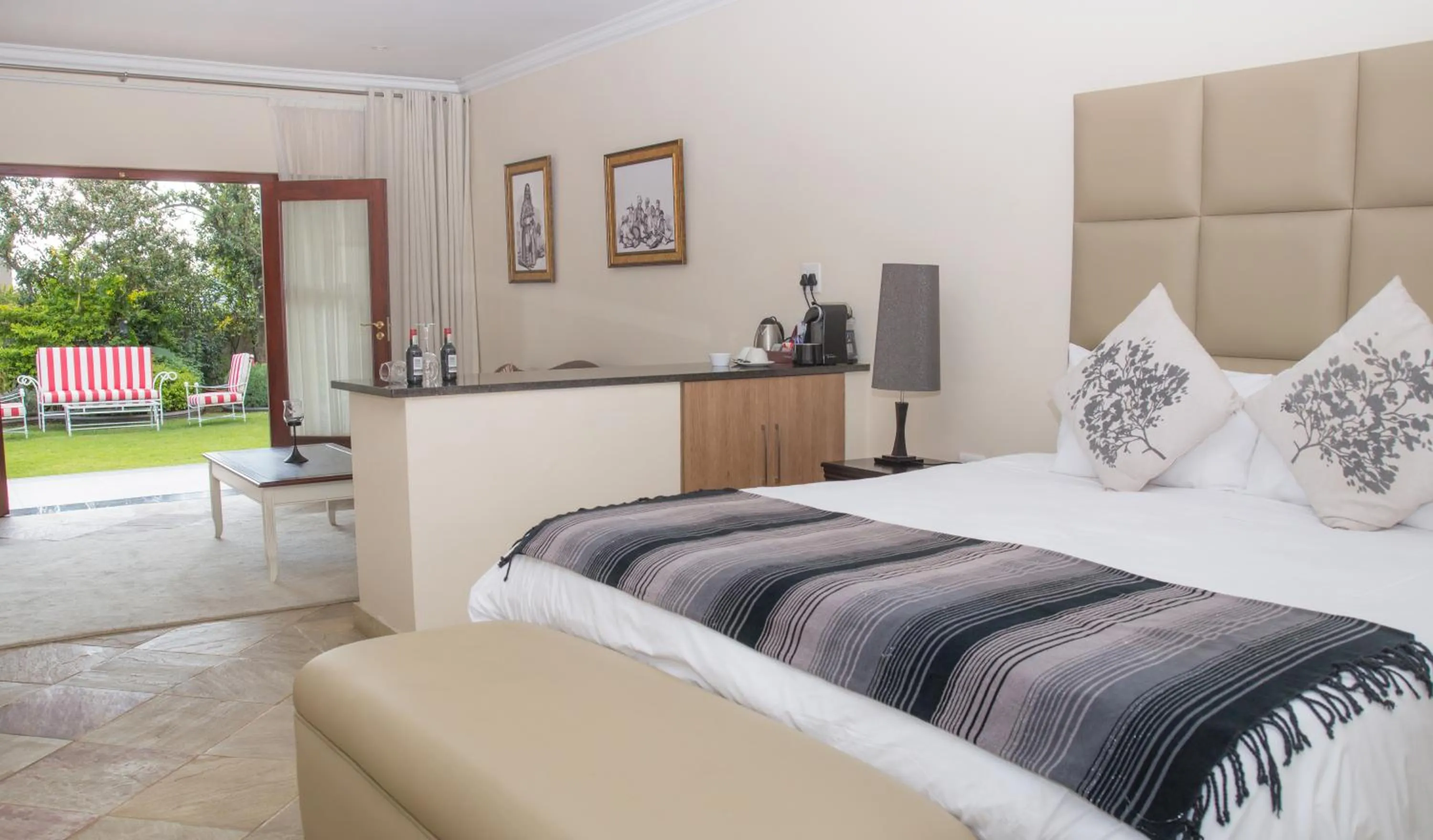 Photo of the whole room, Bed in Gardenia Boutique Hotel