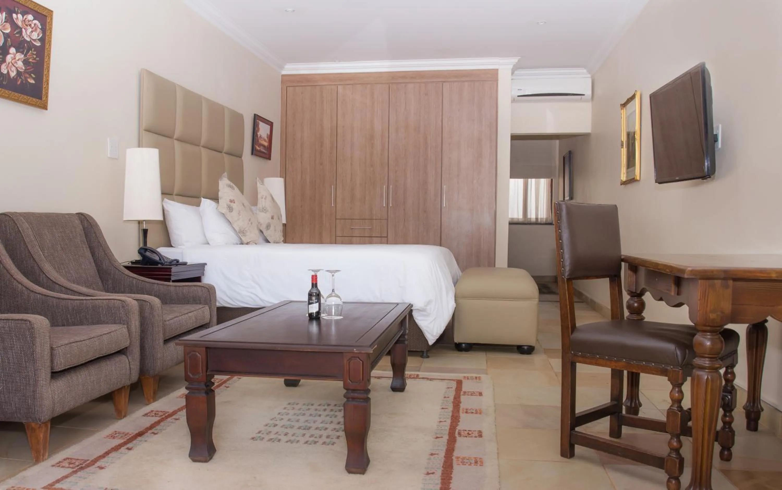 Photo of the whole room, Bed in Gardenia Boutique Hotel