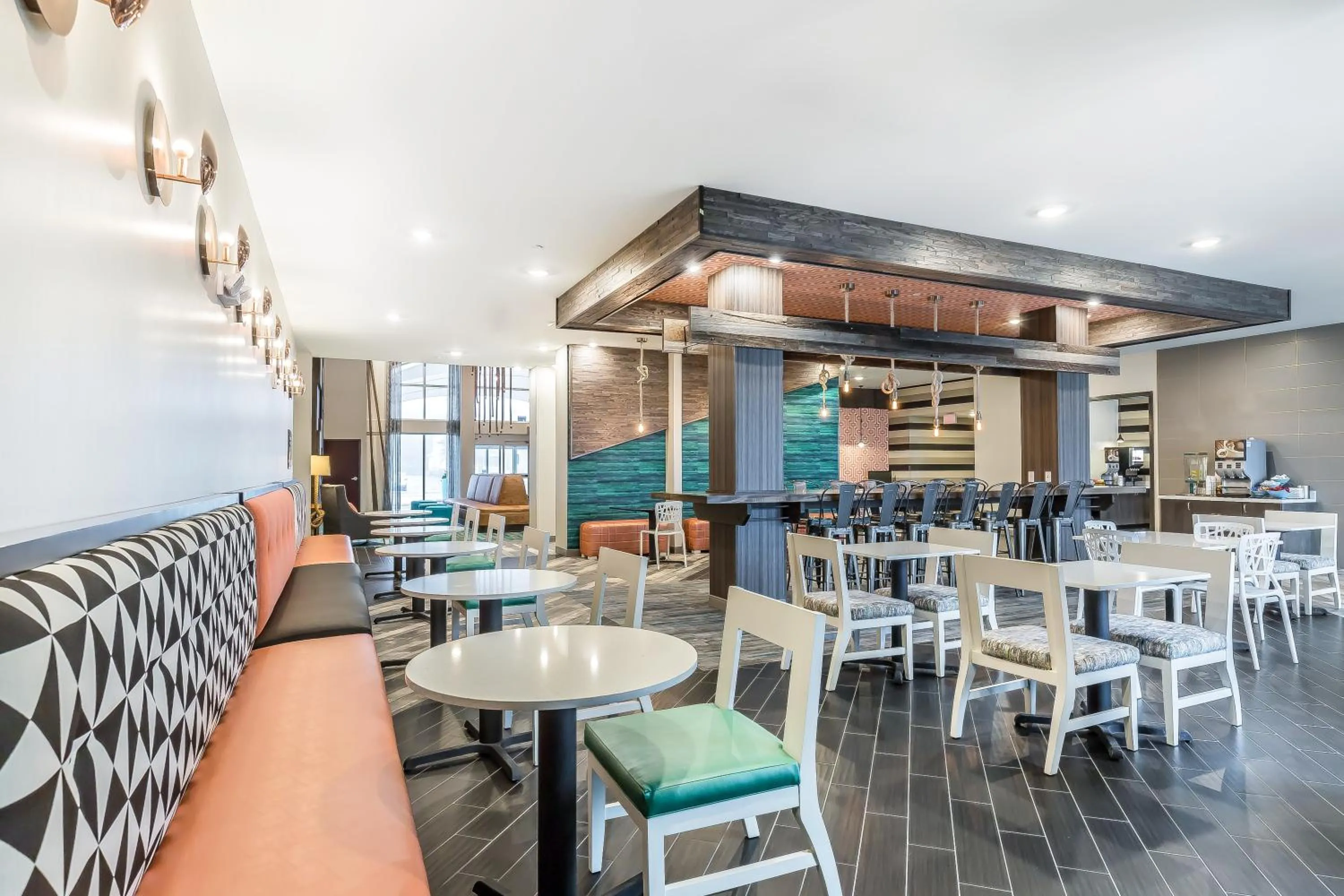 Restaurant/places to eat in Anchor Inn