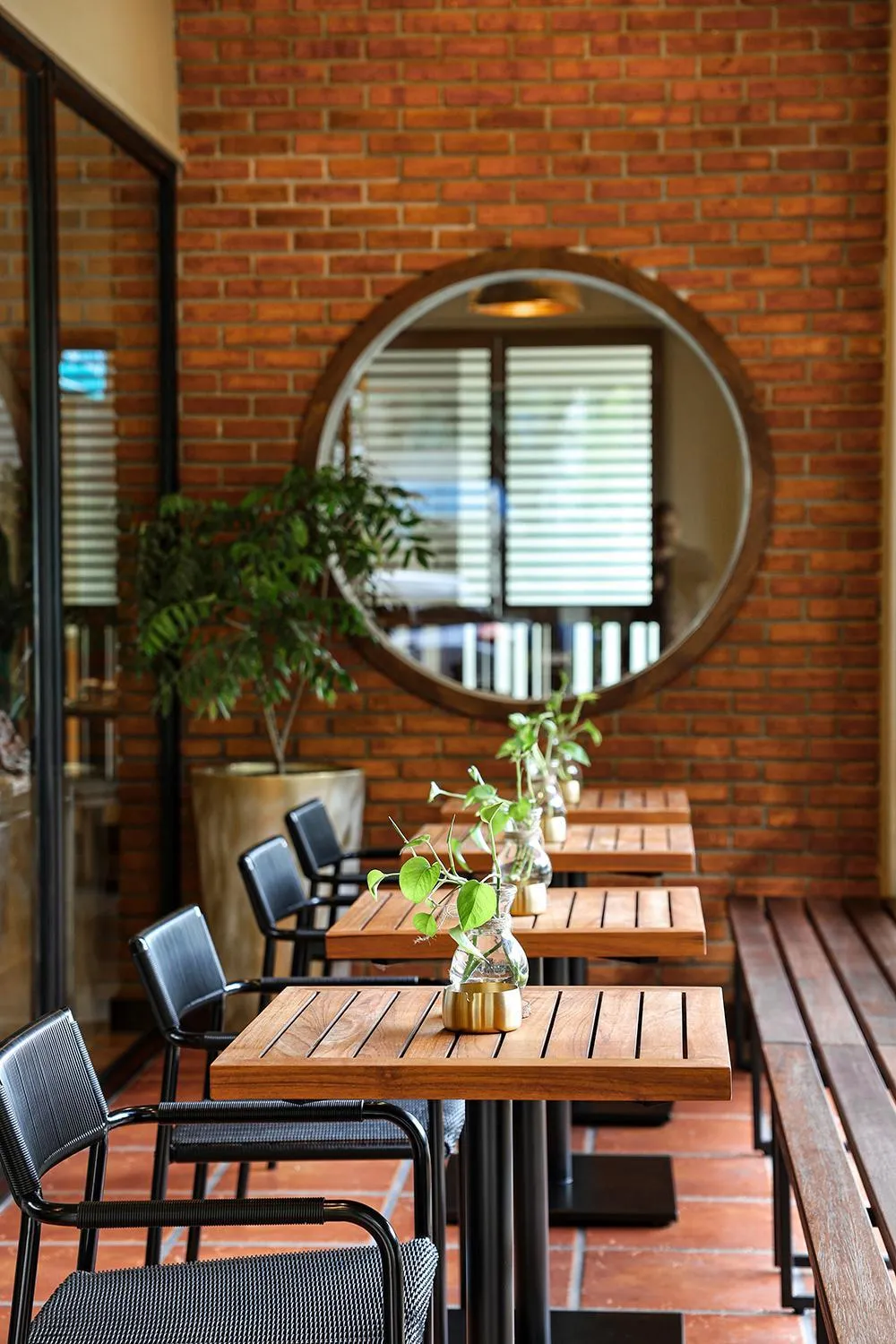 Restaurant/places to eat in THE 1O1 Jakarta Sedayu Darmawangsa