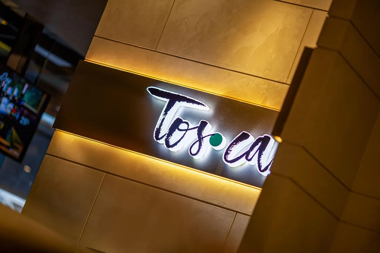 Restaurant/places to eat in THE 1O1 Jakarta Sedayu Darmawangsa