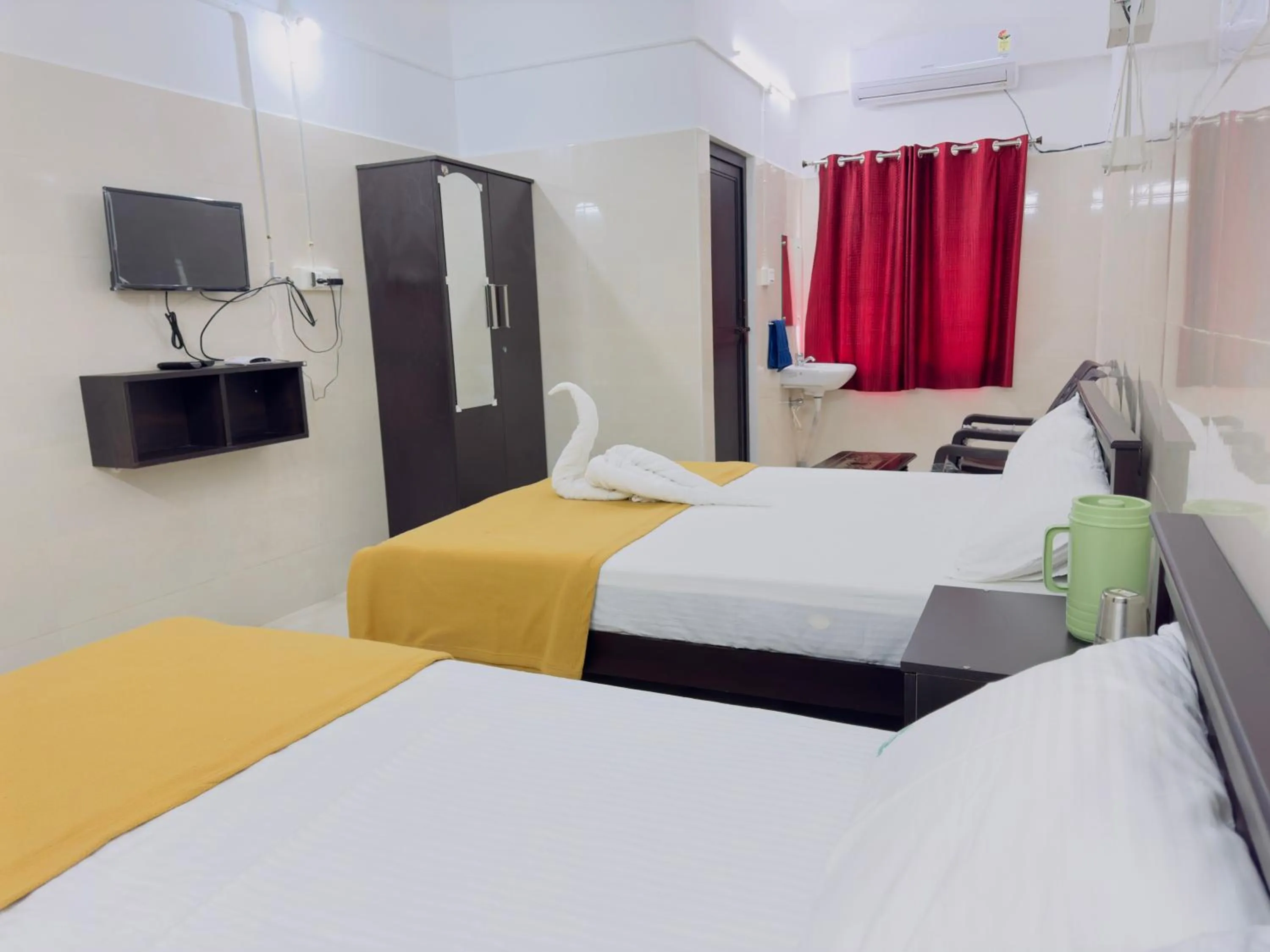 wardrobe, Bed in MSResidency