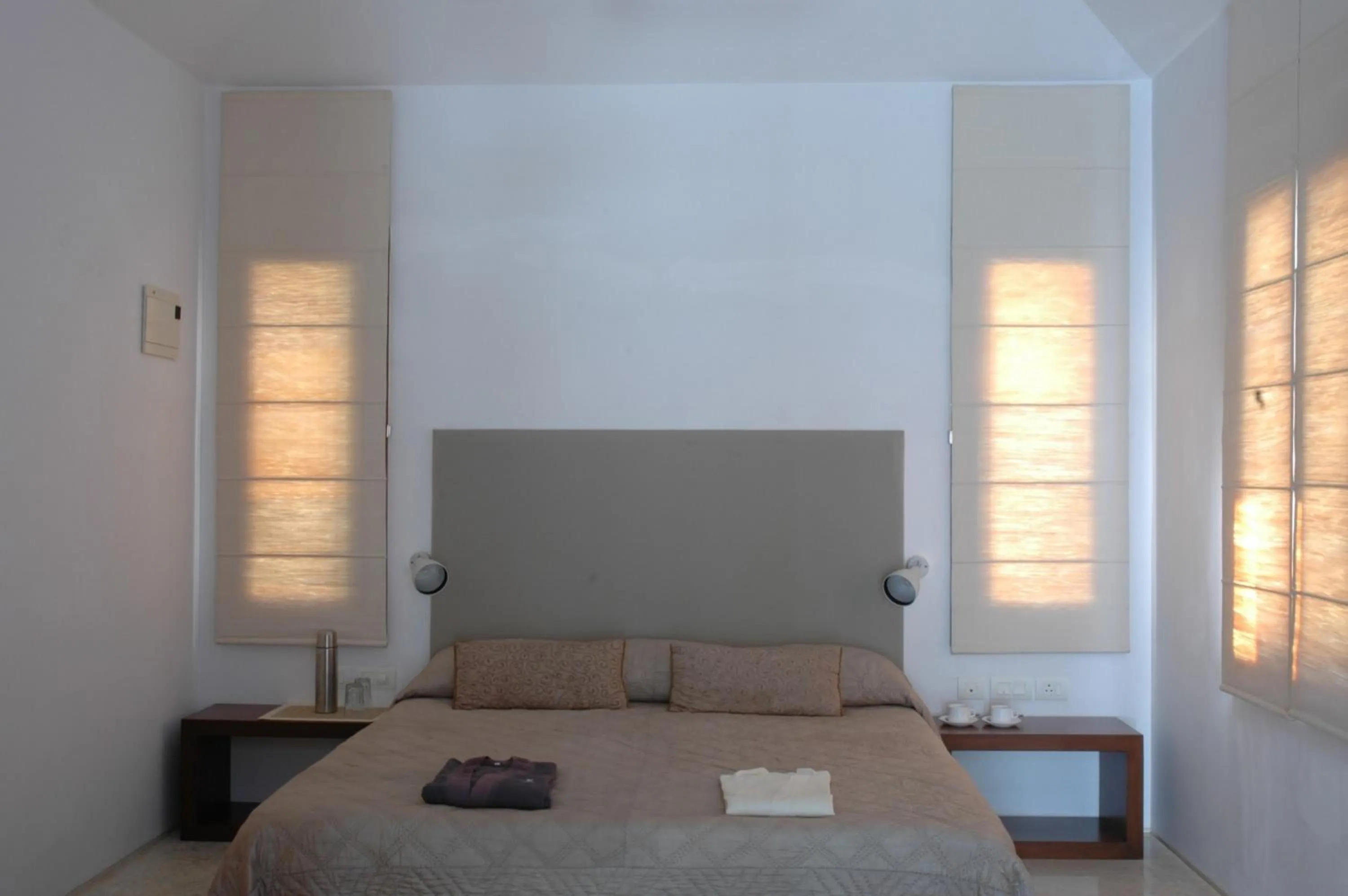 Bedroom, Bed in Shreyas Retreat