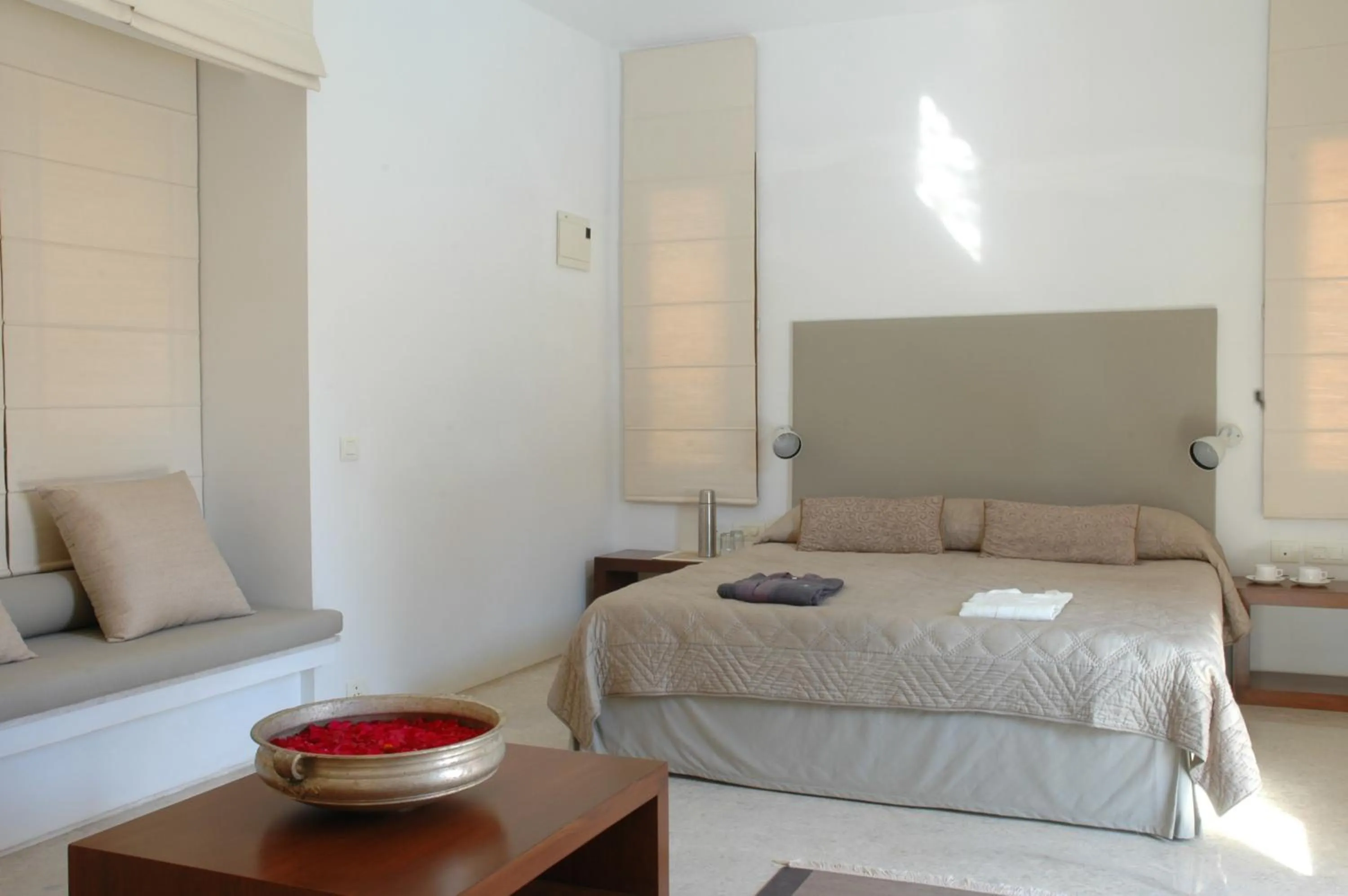 Bedroom, Bed in Shreyas Retreat