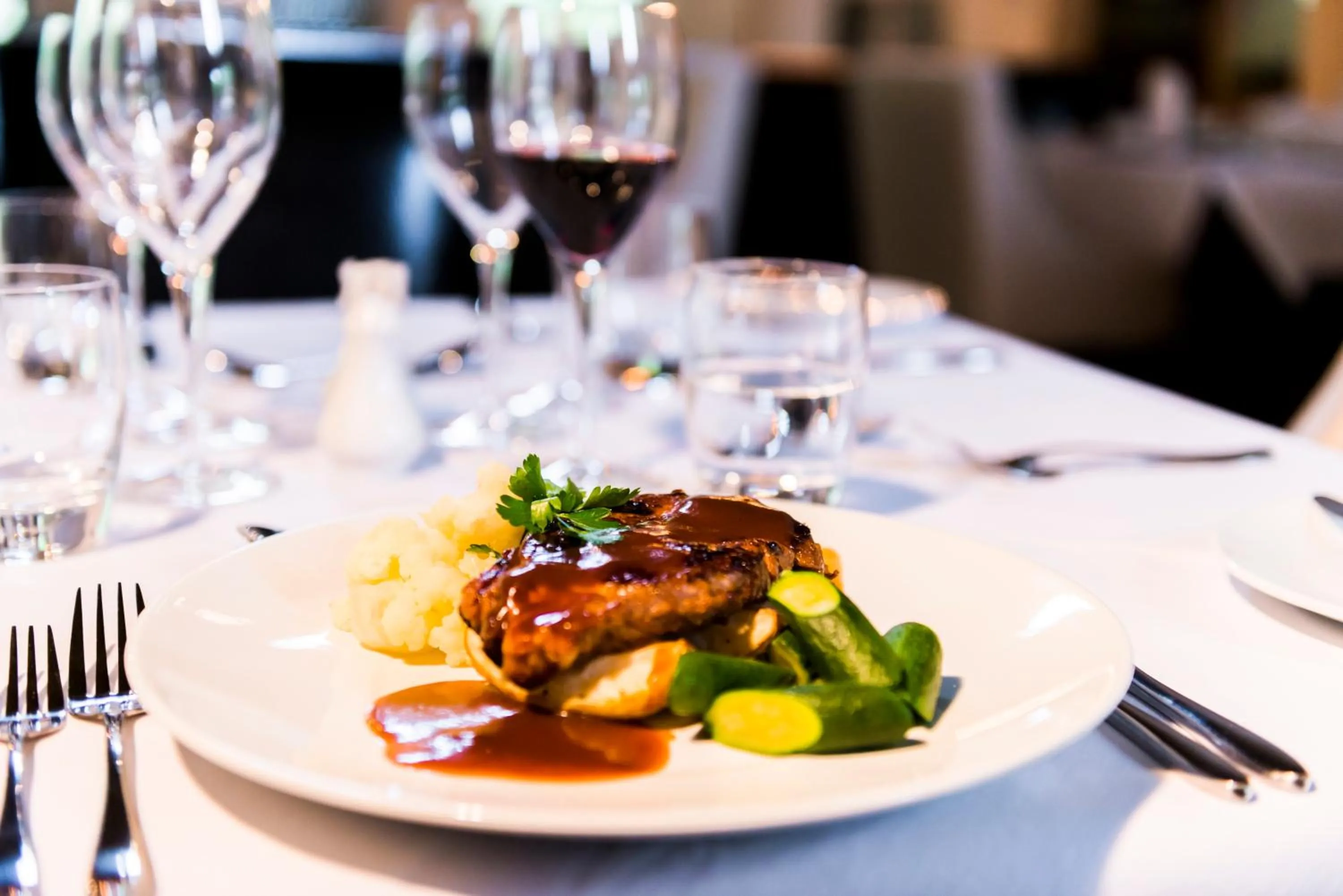 Restaurant/places to eat in AM Lodge - Hoedspruit