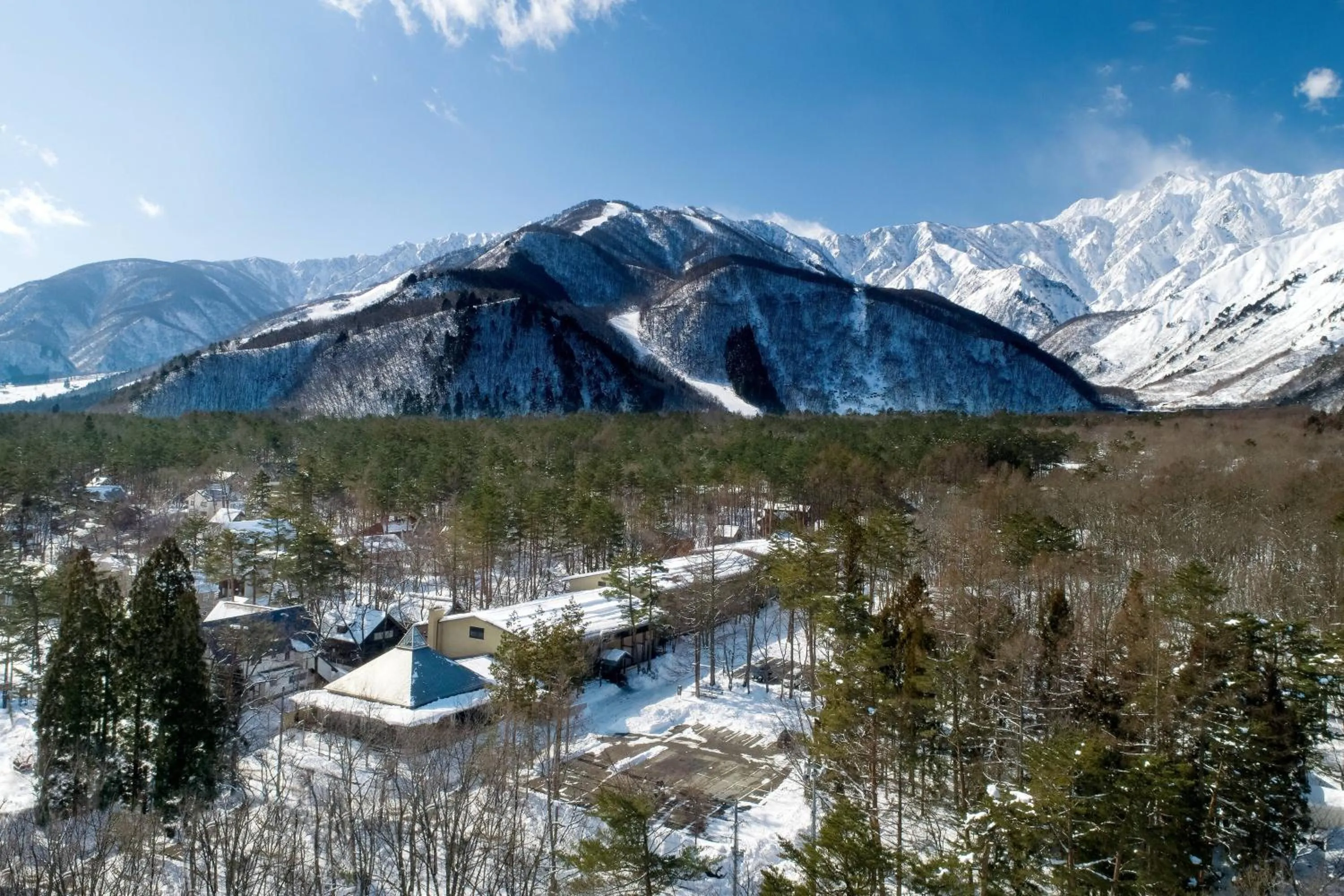 Property building in Courtyard by Marriott Hakuba