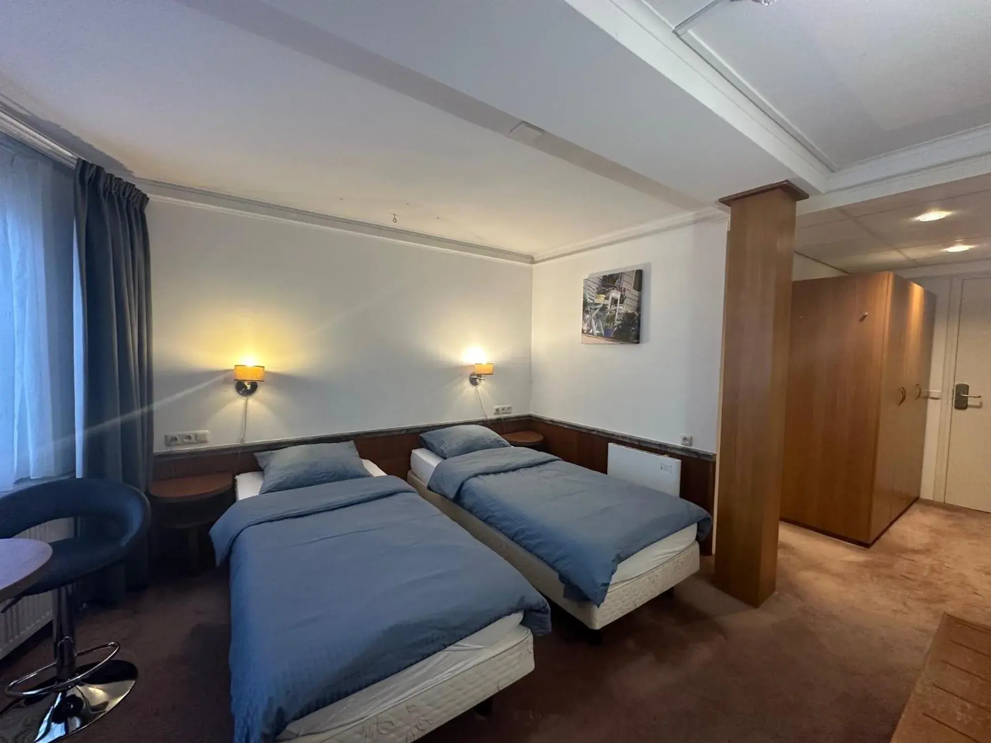Double Room with Private Bathroom in Hotel De Hertog Double Room with Private Bathroom in Hotel De Hertog