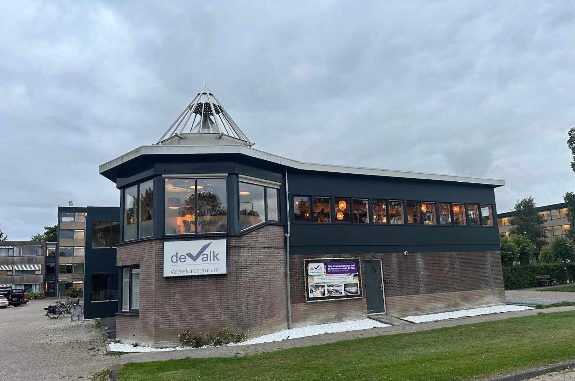 Property building in Hotel De Hertog