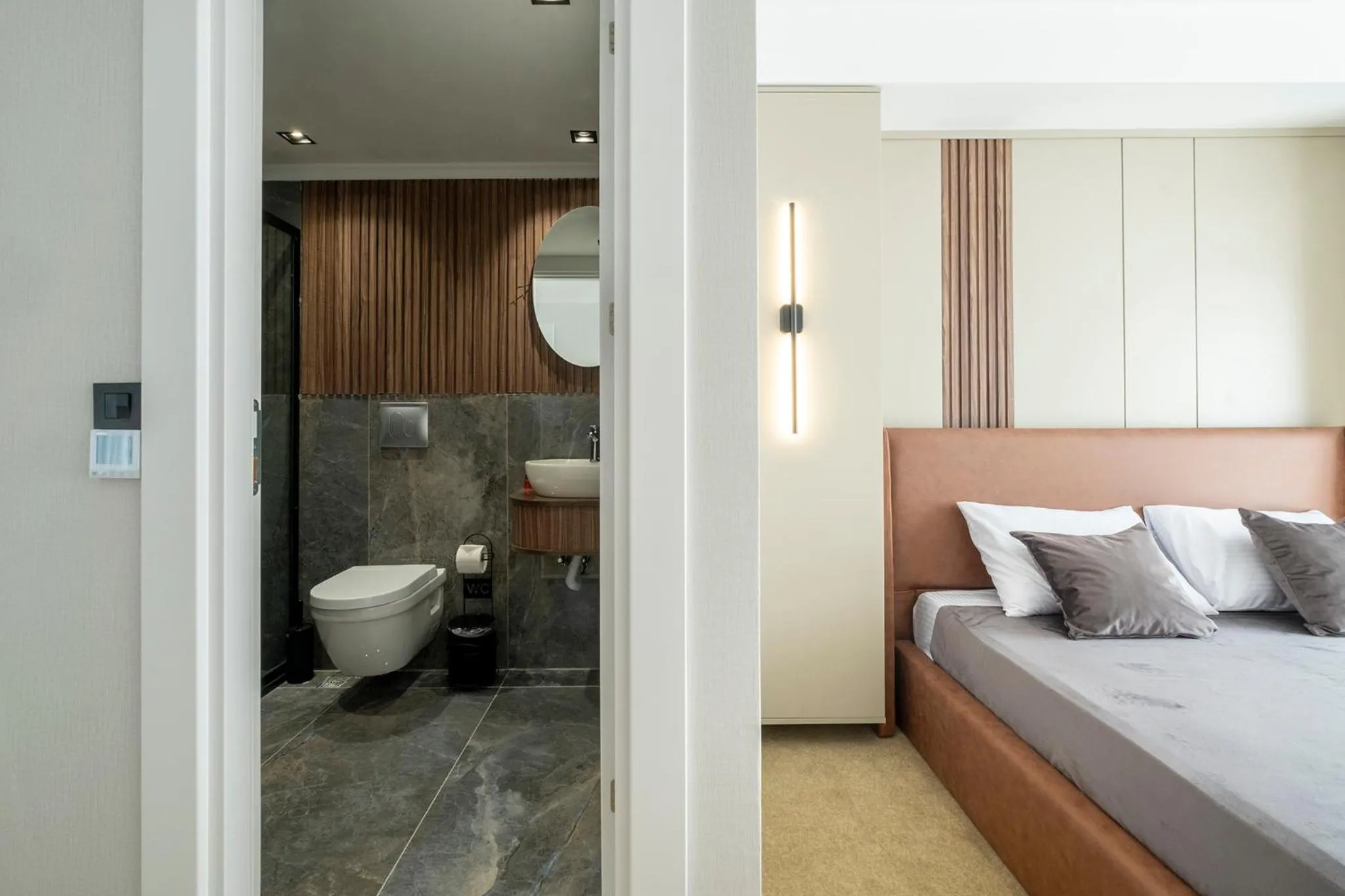 Shower, Bed in Euphrates Hotel Bursa