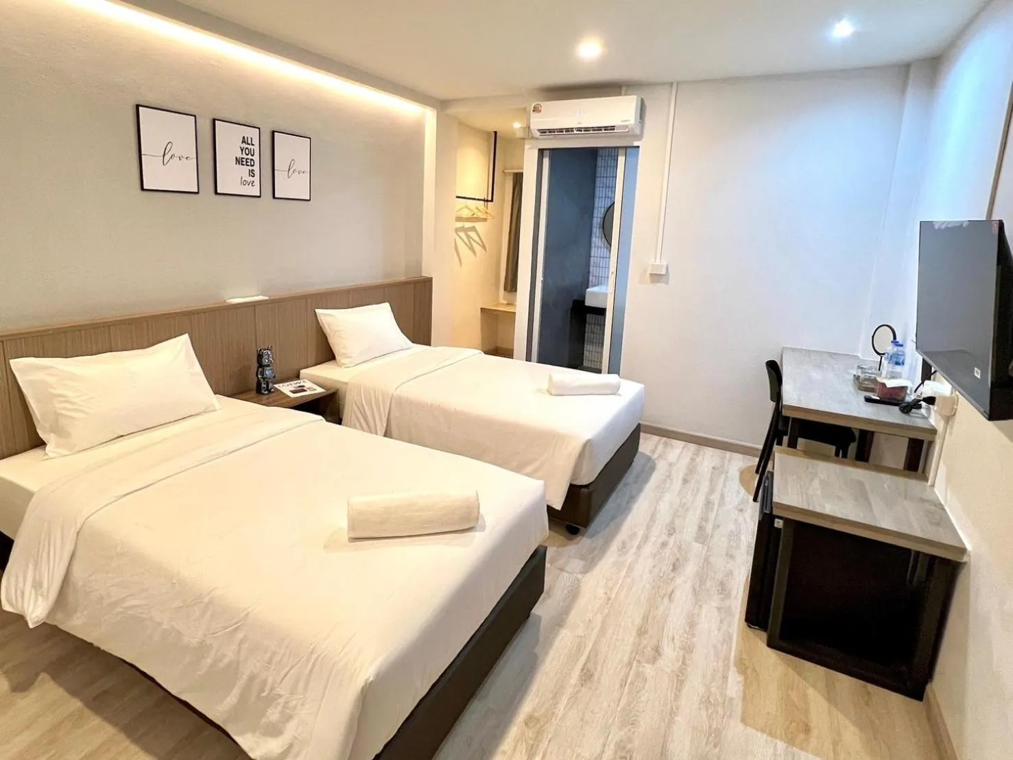 Bed in Bedter Hotel Phang Nga