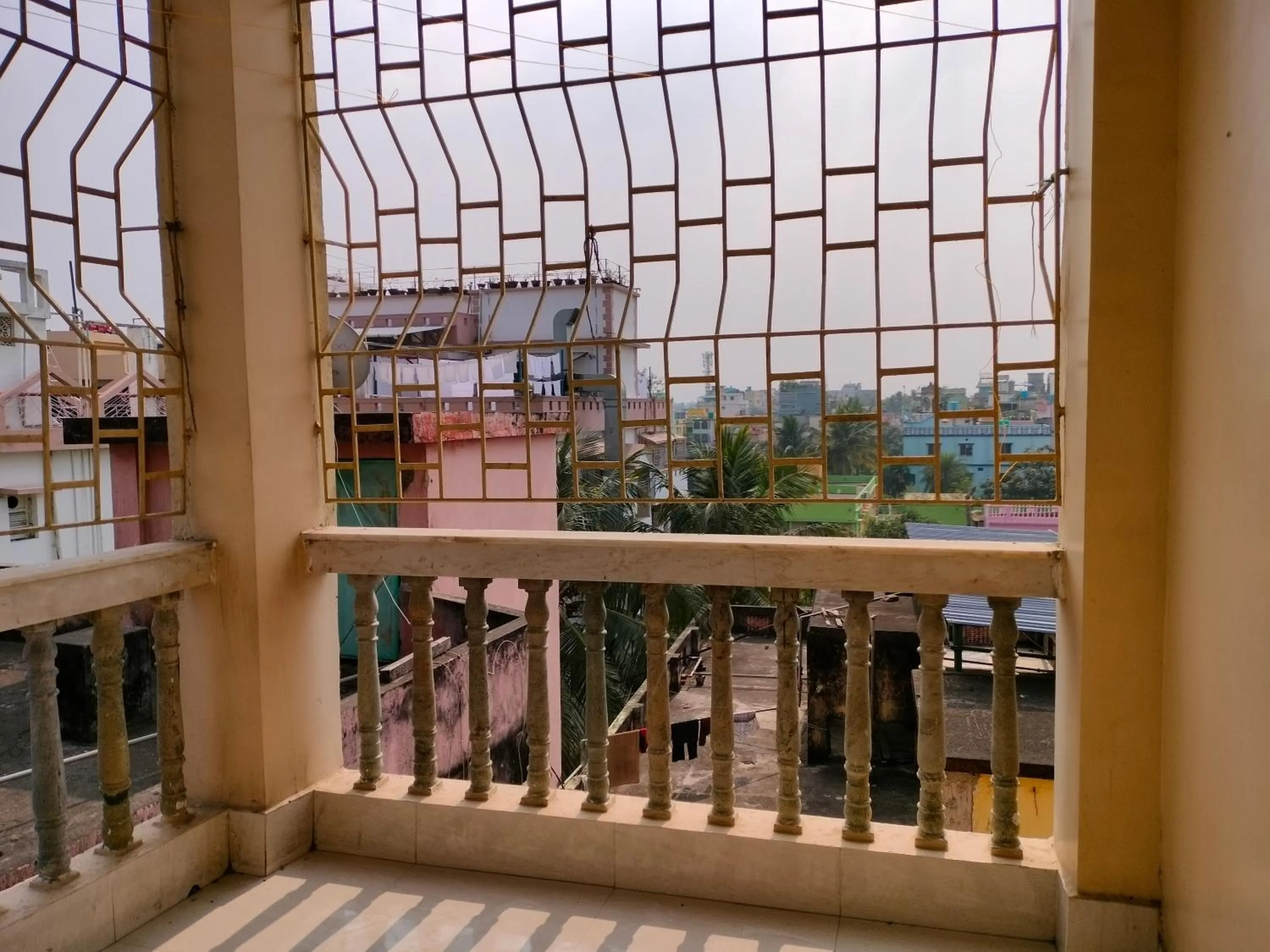 Day in HOTEL BINAPANI Deluxe 1