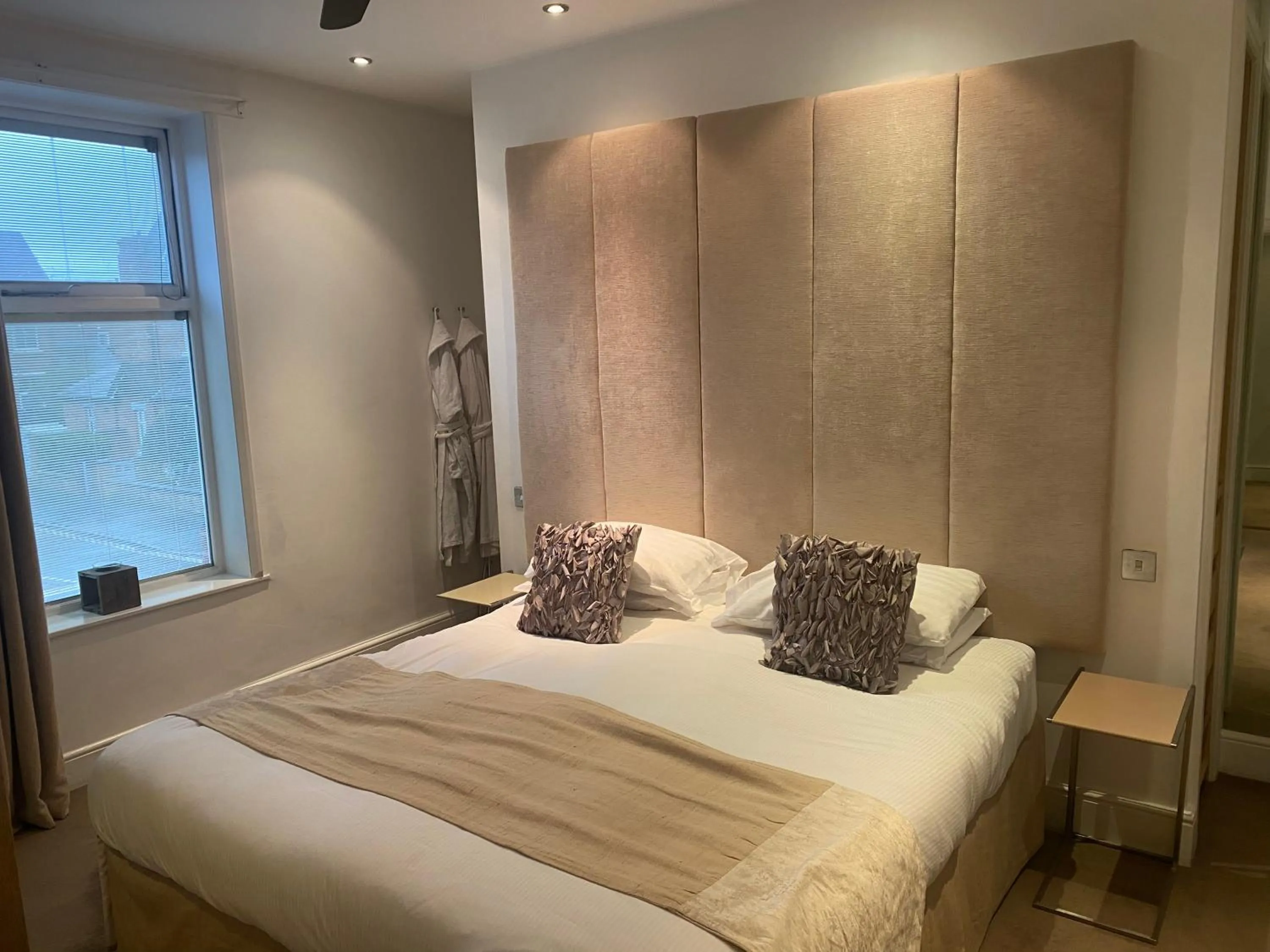 Bedroom, Bed in The Rooms Lytham