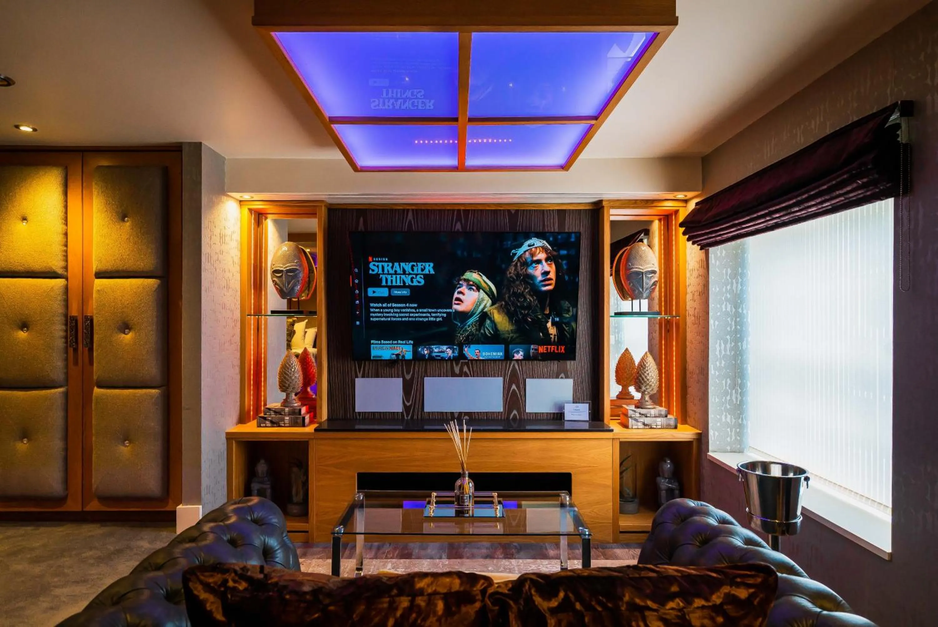 TV and multimedia in Church Suites by The Cranleigh Boutique