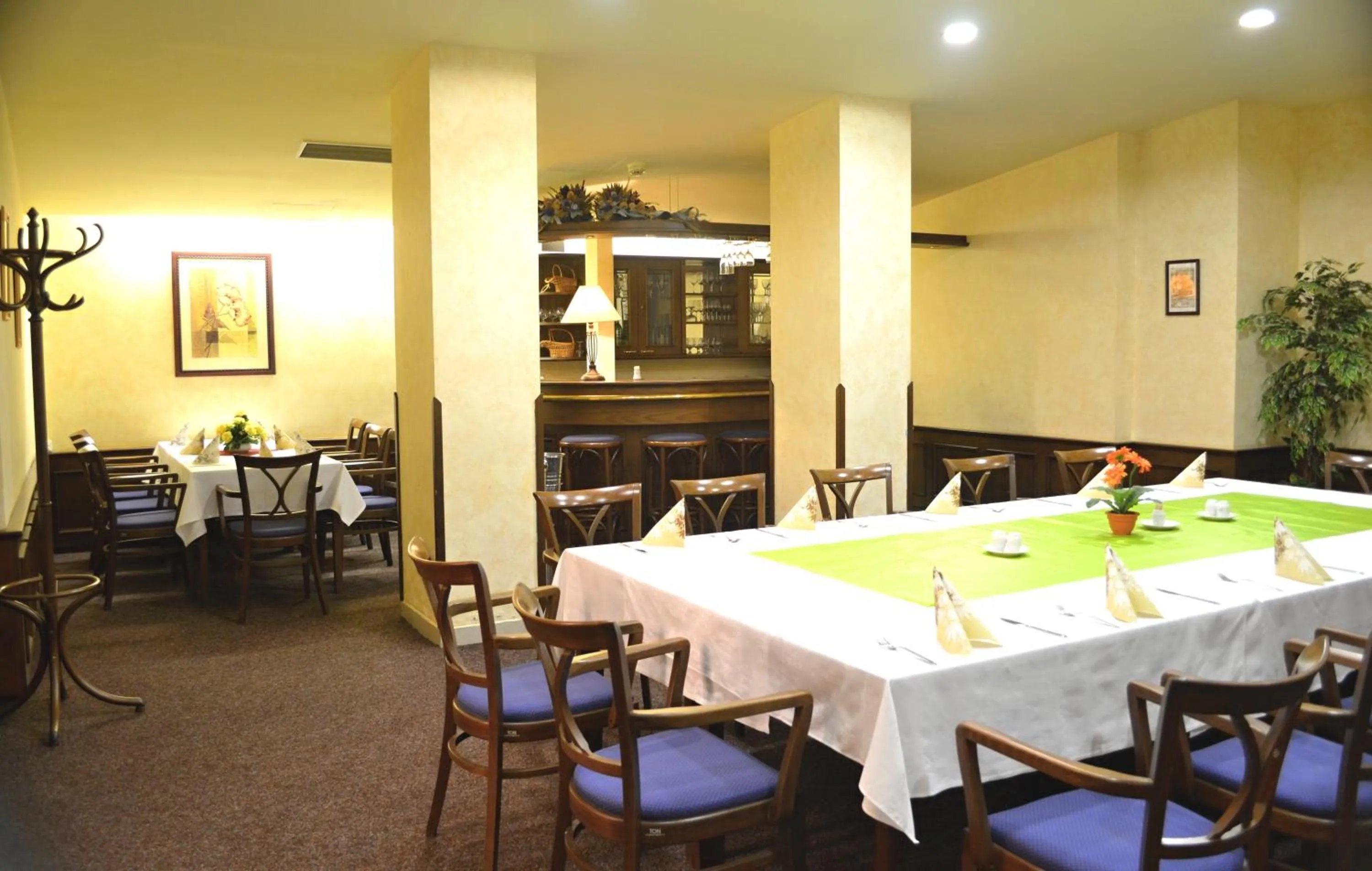 Restaurant/places to eat in Masarykova Kolej