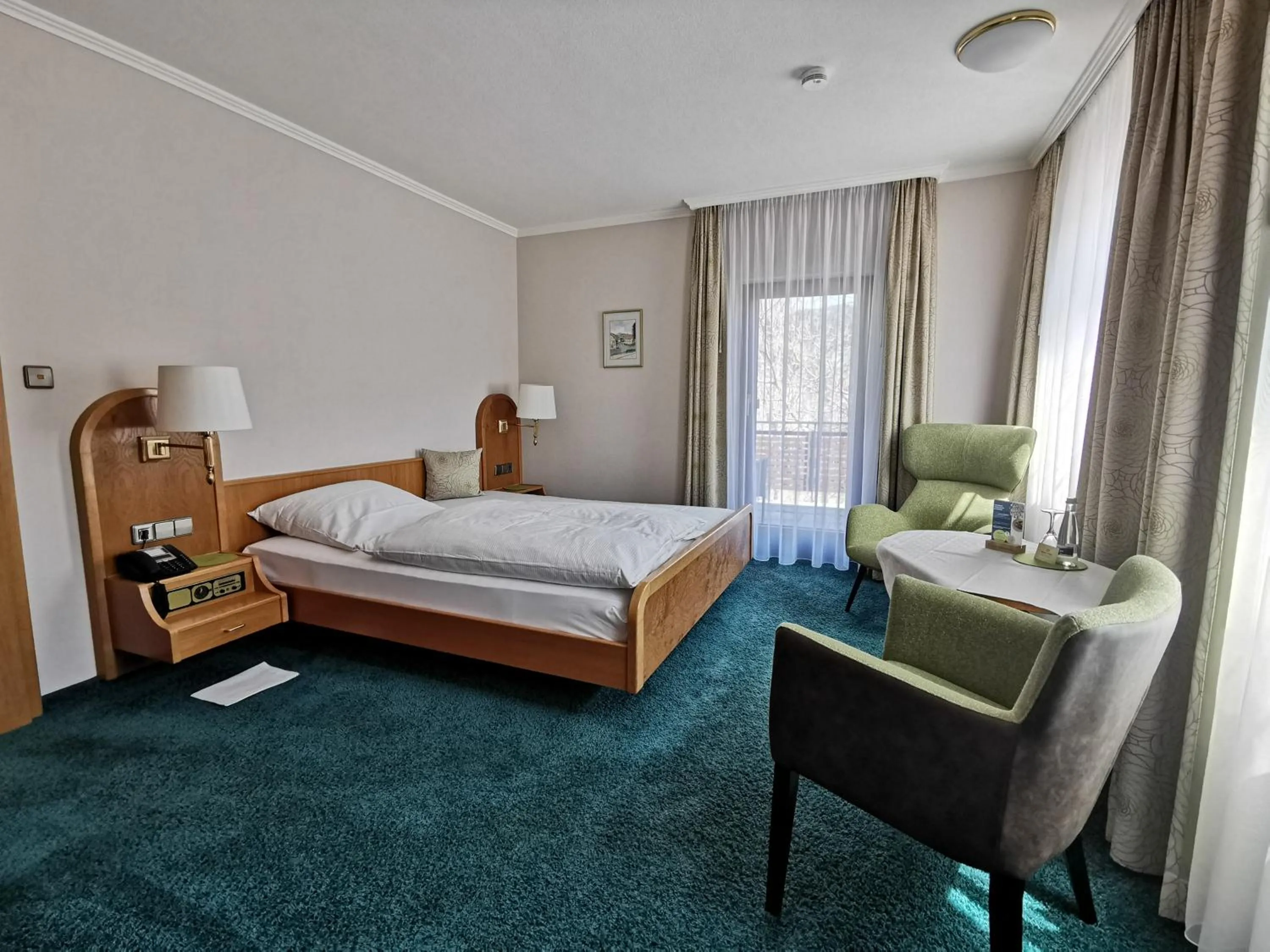 Photo of the whole room, Bed in Hotel-Gasthaus zur Eiche